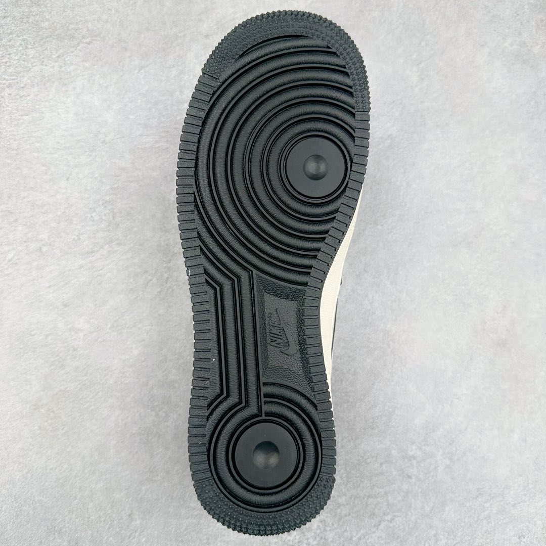 图片[9]-NK Air Force 1´07 Low 空军一号低帮百搭休闲运动板鞋 MX0820-502 柔软、弹性十足的缓震性能和出色的中底设计 横跨复古与现代的外型结合 造就出风靡全球 三十多年的Force 1 直到今天还深受青睐 尺码：36 36.5 37.5 38 38.5 39 40 40.5 41 42 42.5 43 44 44.5 45-选品中心