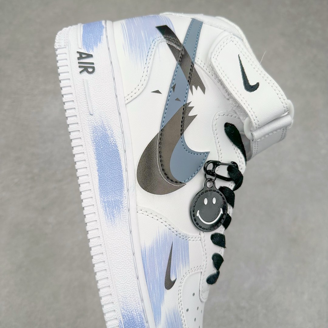 图片[6]-NK Air Force 1 Mid 空军一号中帮高帮百搭休闲运动板鞋 ZH0316-056 柔软、弹性十足的缓震性能和出色的中底设计 横跨复古与现代的外型结合 造就出风靡全球三十多年的Force 1 尺码：36 36.5 37.5 38 38.5 39 40 40.5 41 42 42.5 43 44 44.5 45-选品中心