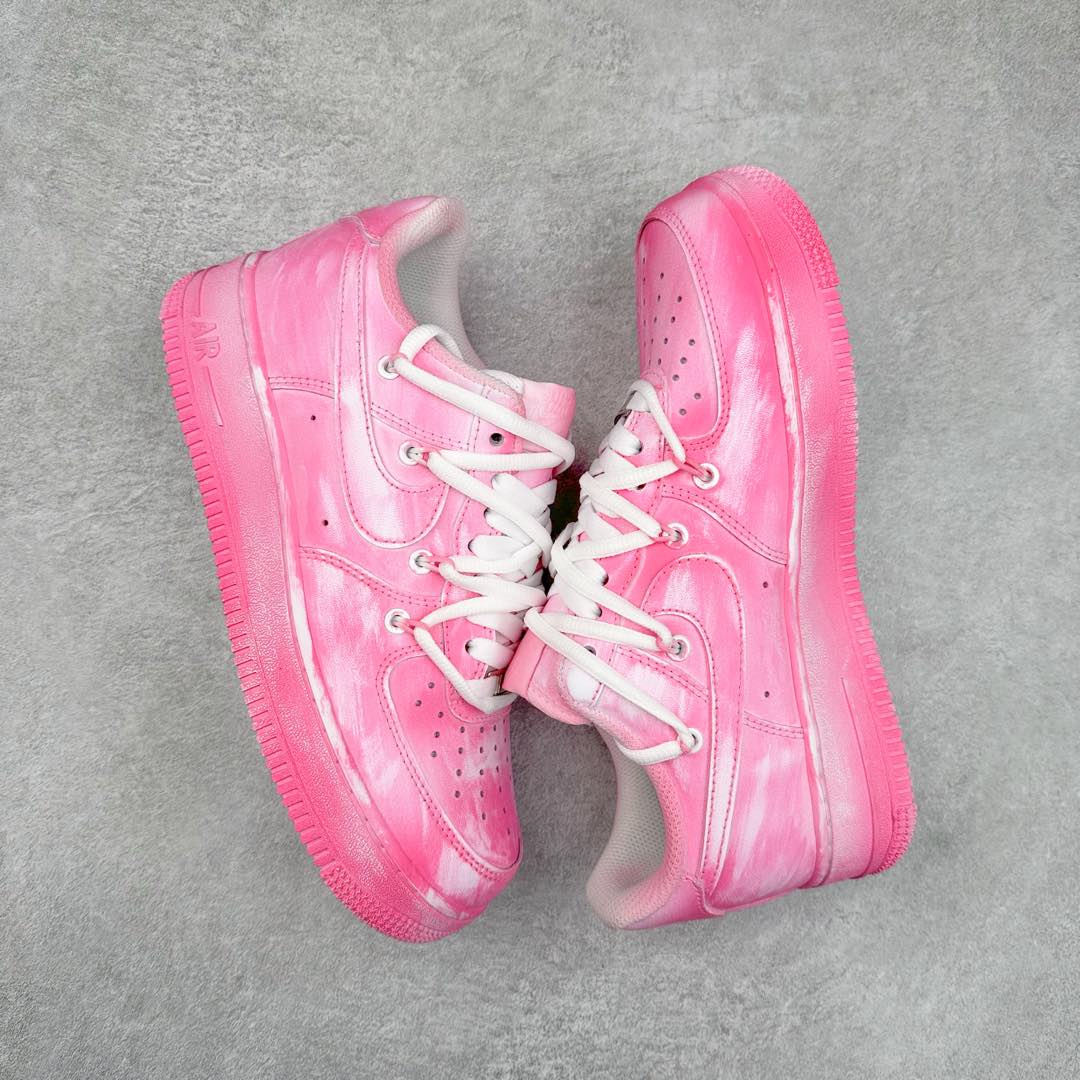 图片[3]-NK Air Force 1´07 Low 空军一号低帮百搭休闲运动板鞋 YY2024-727 柔软、弹性十足的缓震性能和出色的中底设计 横跨复古与现代的外型结合 造就出风靡全球 三十多年的Force 1 直到今天还深受青睐 尺码：36 36.5 37.5 38 38.5 39 40 40.5 41 42 42.5 43 44 44.5 45-选品中心