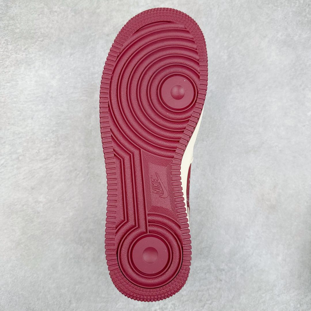 图片[9]-NK Air Force 1´07 Low 空军一号低帮百搭休闲运动板鞋 KK1988-042 柔软、弹性十足的缓震性能和出色的中底设计 横跨复古与现代的外型结合 造就出风靡全球 三十多年的Force 1 直到今天还深受青睐 尺码：36 36.5 37.5 38 38.5 39 40 40.5 41 42 42.5 43 44 44.5 45-选品中心