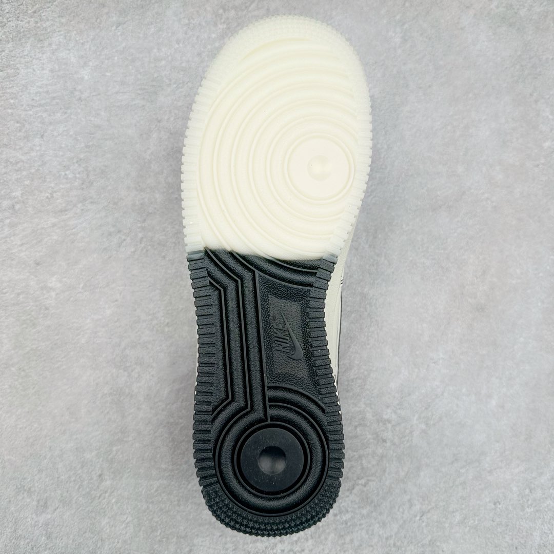 图片[9]-NK Air Force 1´07 Low 空军一号低帮百搭休闲运动板鞋 CH6336-515 柔软、弹性十足的缓震性能和出色的中底设计 横跨复古与现代的外型结合 造就出风靡全球 三十多年的Force 1 直到今天还深受青睐 尺码：36 36.5 37.5 38 38.5 39 40 40.5 41 42 42.5 43 44 44.5 45-选品中心