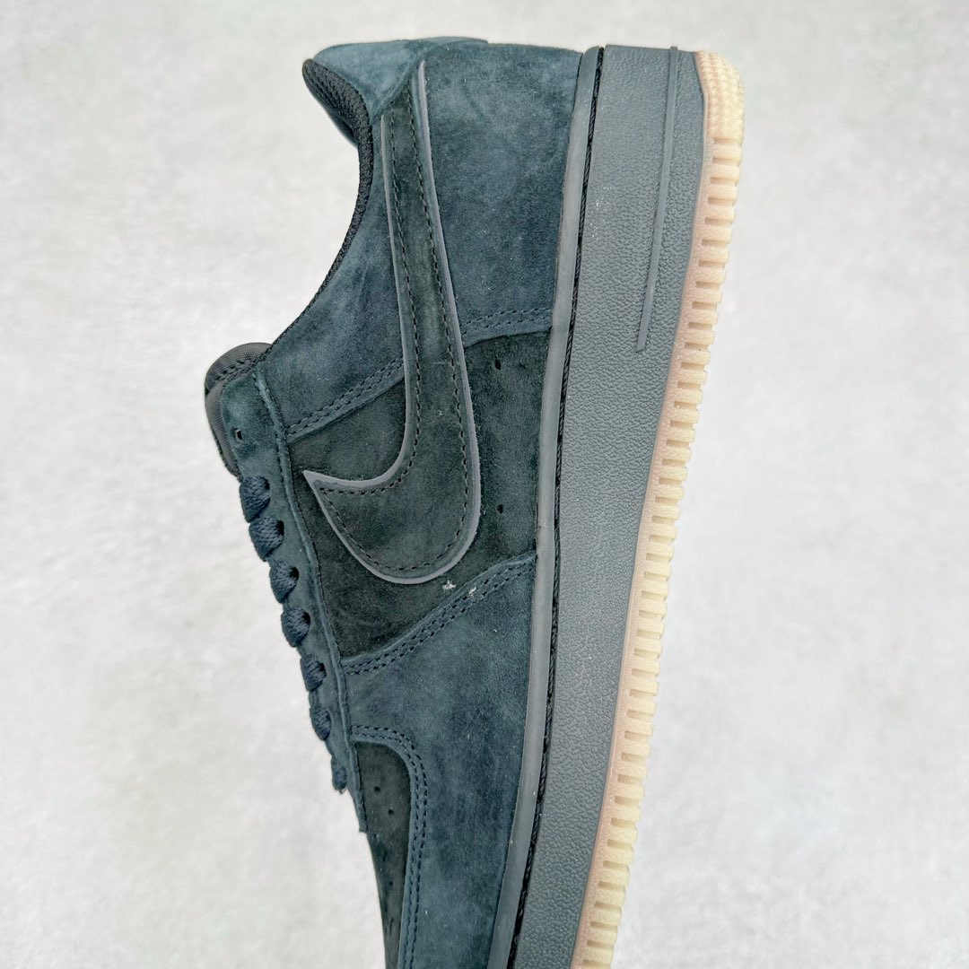 图片[7]-NK Air Force 1´07 Low 空军一号低帮百搭休闲运动板鞋 XT7138-101 柔软、弹性十足的缓震性能和出色的中底设计 横跨复古与现代的外型结合 造就出风靡全球 三十多年的Force 1 直到今天还深受青睐 尺码：36 36.5 37.5 38 38.5 39 40 40.5 41 42 42.5 43 44 44.5 45-选品中心