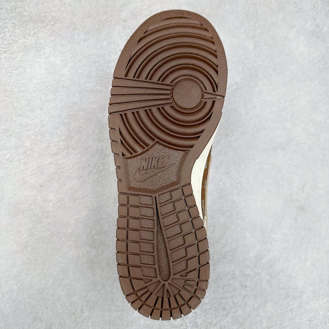 图片[9]-NK Dunk Low 定制配色 DJ2024-056 大厂出品 极力推荐 原装头层材料 独家版型蒸餾加工帶來的是更好的视觉和脚感体验大厂纯原品质出货 清洁度 电绣工艺 皮料切割干净无任何毛边 细节完美 尺码：36 36.5 37.5 38 38.5 39 40 40.5 41 42 42.5 43 44 44.5 45-选品中心