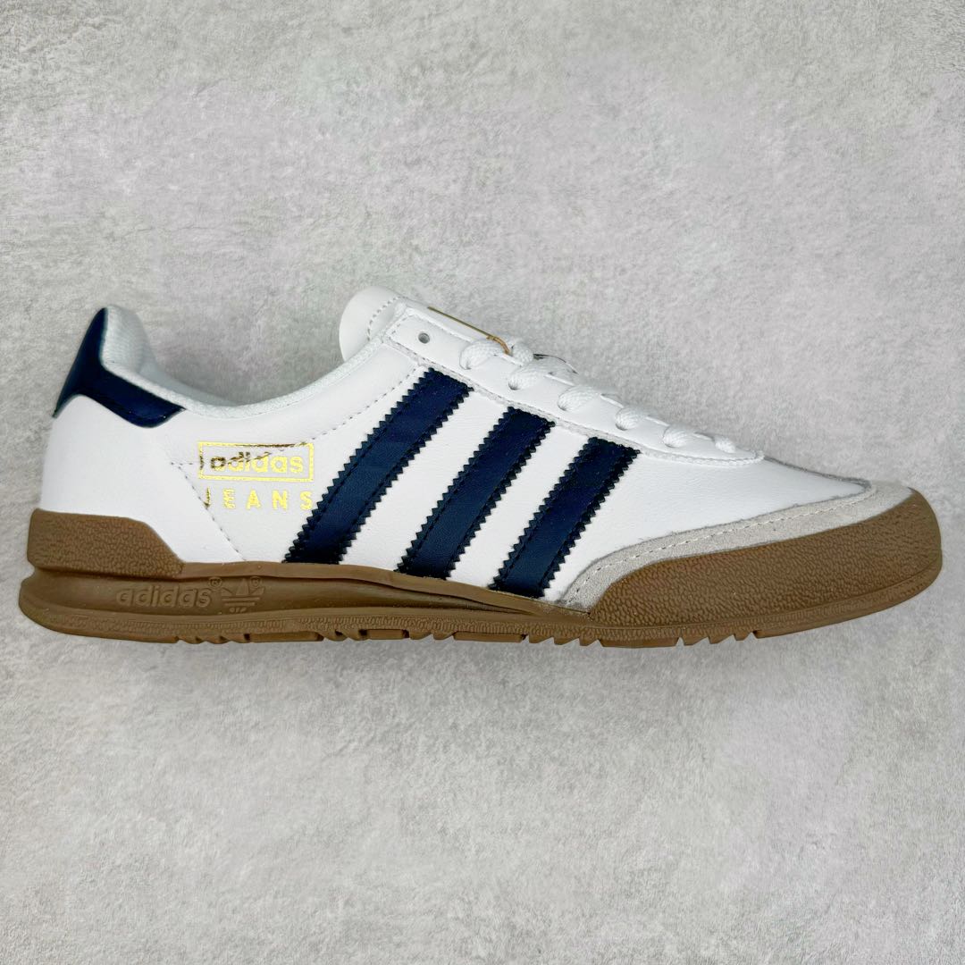 图片[5]-AD Originals Jeans 复古低帮时尚板鞋 看它第一眼 你觉得它像不像 当下热门鞋款 \\\”Samba\\\” 哈哈 它其实是诞生于 1979 年的\\\”古早感\\\” 鞋款Jeans MKIl0相较于 MK! MKII在鞋头、中底、后跟均加有TPU 支撑或橡胶保护 这次的复刻使用皮革、翻毛皮打造 简约的鞋型 穿着的轻便 在\\\”Cleanfit\\\”风潮下 它值得你收入囊中 尺码：36 36.5 37 38 38.5 39 40 40.5 41 42 42.5 43 44 44.5 45-选品中心