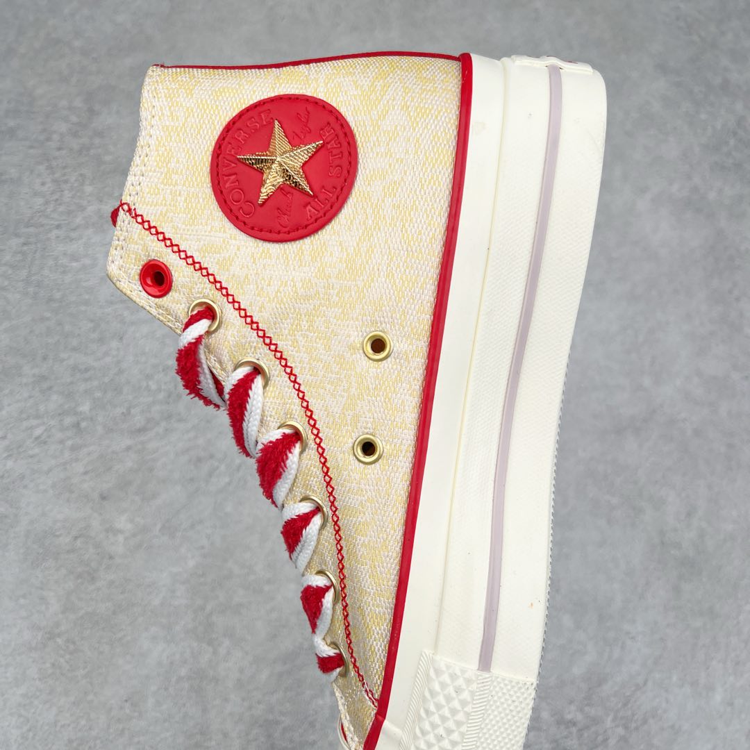 图片[7]-Converse All Star Lift 厚底蛇年限定高帮 新年新气象‼️ 匡威CNY蛇年限定按时报到 中国红多有节日氛围呀 每一双都细节满满，诚意十足 双色聚酯提花鞋面，超有质感 鞋跟配有小金星星链条 哑光沙丁布鞋舌和后跟，时尚感爆棚 金色金属绕圈蛇形鞋带珠宝 亮点满满 每一双小细节上都寓意新年好运无限 货号：A13351C 尺码：35 36 36.5 37 37.5 38 39 39.5 40 41 41.5 42 42.5 43 44-选品中心
