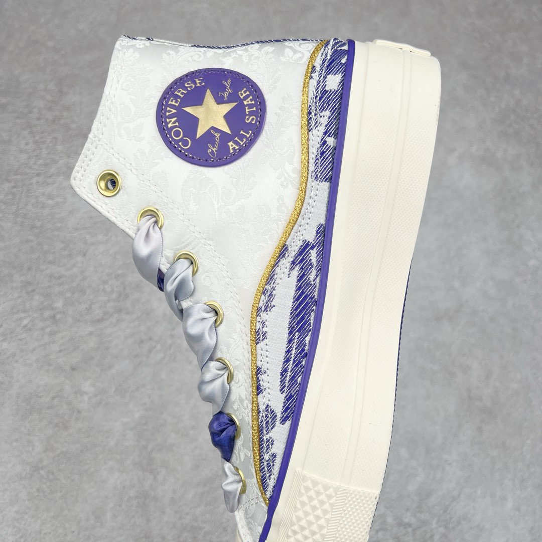 图片[7]-蛇年限定 紫气东来‼️ Converse All Star Lift 厚底高帮 隆重中国年，必须来点高规格 紫气东来，目带不凡气场 从中国美学汲取灵感 贵气优雅紫，演绎古典韵味的青花瓷纹理發 搭配纺织织物材质的帮面，打造细腻触感世自带星星硬币链条元素，寓意星运与你相随，倾注美好祈愿 致意农历新年 厚底设计助你蛇年高调出场 货号：A13353C 尺码：35 36 36.5 37 37.5 38 39 39.5 40 41 41.5 42 42.5 43 44-选品中心