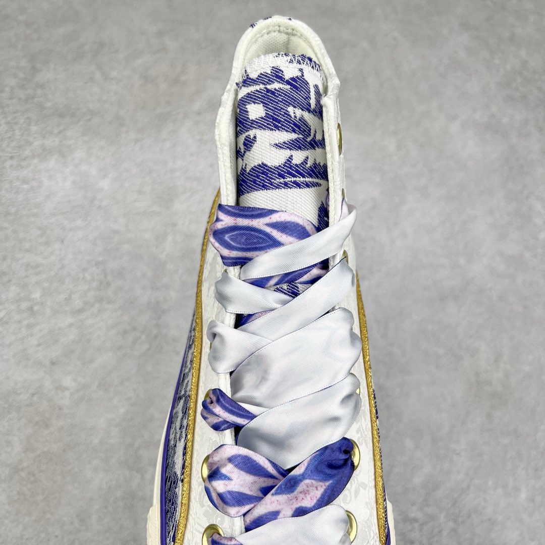 图片[5]-蛇年限定 紫气东来‼️ Converse All Star Lift 厚底高帮 隆重中国年，必须来点高规格 紫气东来，目带不凡气场 从中国美学汲取灵感 贵气优雅紫，演绎古典韵味的青花瓷纹理發 搭配纺织织物材质的帮面，打造细腻触感世自带星星硬币链条元素，寓意星运与你相随，倾注美好祈愿 致意农历新年 厚底设计助你蛇年高调出场 货号：A13353C 尺码：35 36 36.5 37 37.5 38 39 39.5 40 41 41.5 42 42.5 43 44-选品中心