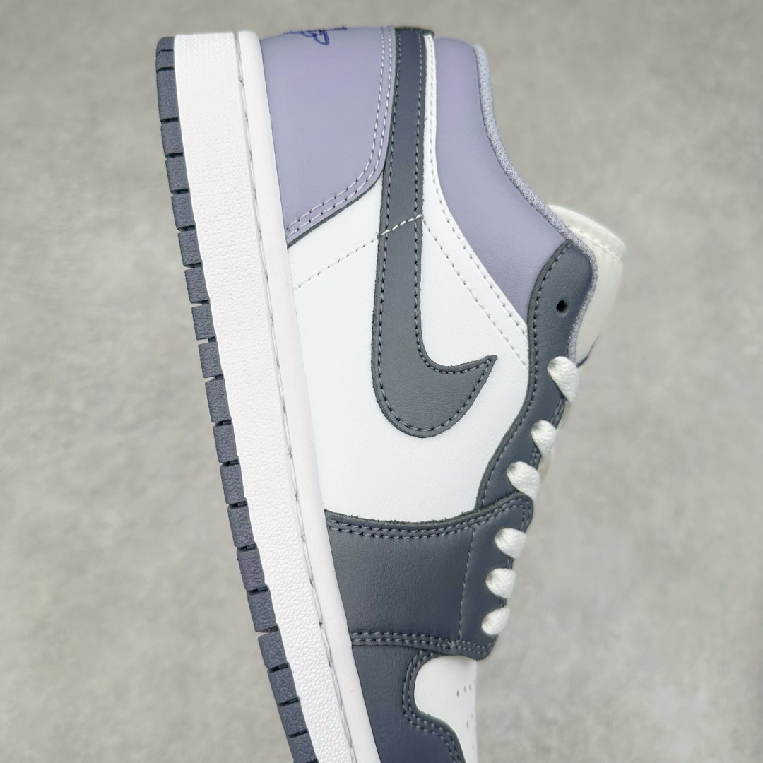 图片[6]-＃K版 Air Jordan AJ1 Low 低帮 灰紫 553558-145 全新流水线出品 DT版本唯一平替选择 市场第二梯队最强版 全部原鞋开发 原楦原纸板开发 全鞋电脑针车 原厂内置全掌气垫 原盒内在原标 唯一Zp原版鞋带绑法 免检产品 全新2022版型 全头层皮料 完美零毛边处理 原厂配置全掌气垫 价格定位良心 几十个配色陆续出货 尺码：36 36.5 37.5 38 38.5 39 40 40.5 41 42 42.5 43 44 44.5 45 46 47.5-选品中心