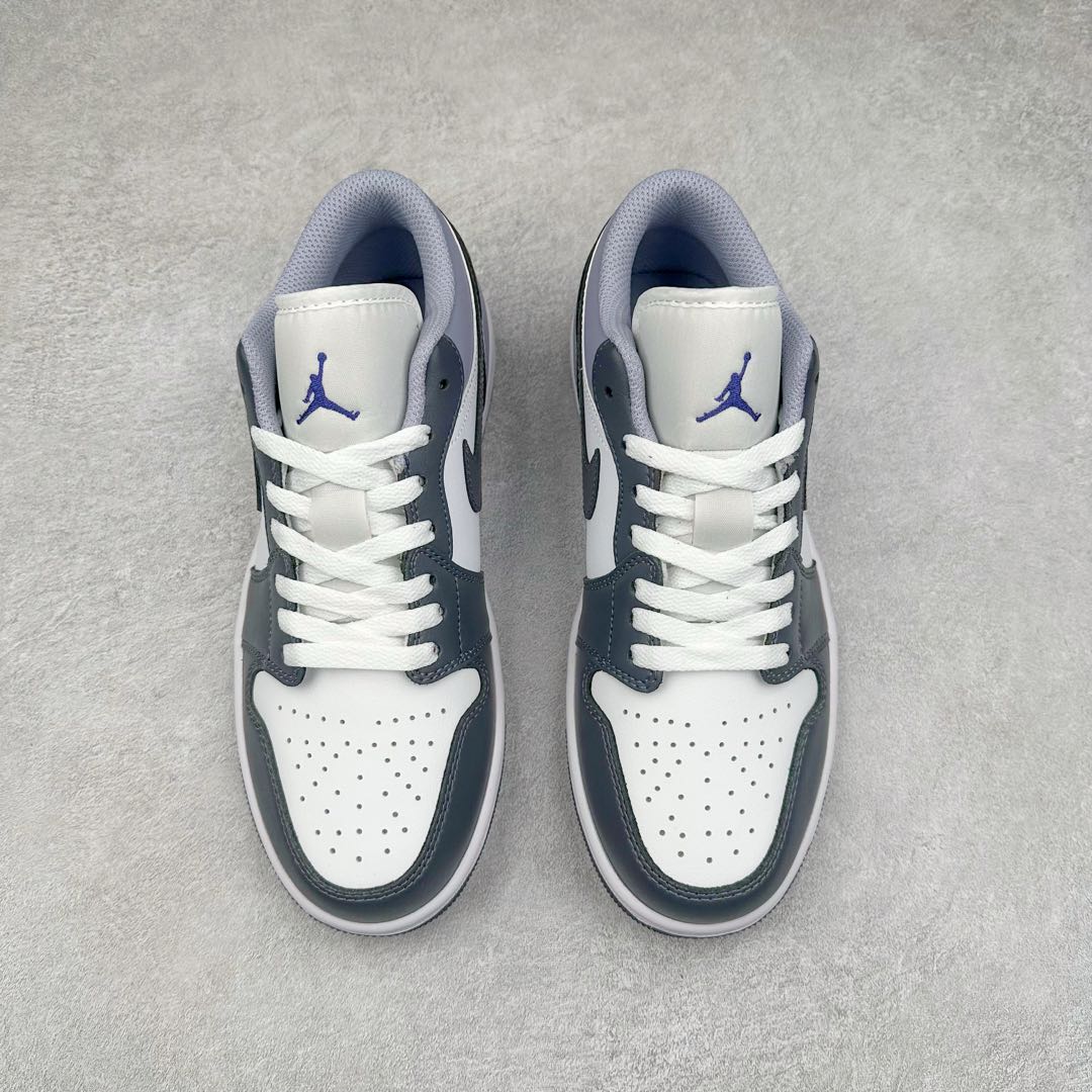 图片[2]-＃K版 Air Jordan AJ1 Low 低帮 灰紫 553558-145 全新流水线出品 DT版本唯一平替选择 市场第二梯队最强版 全部原鞋开发 原楦原纸板开发 全鞋电脑针车 原厂内置全掌气垫 原盒内在原标 唯一Zp原版鞋带绑法 免检产品 全新2022版型 全头层皮料 完美零毛边处理 原厂配置全掌气垫 价格定位良心 几十个配色陆续出货 尺码：36 36.5 37.5 38 38.5 39 40 40.5 41 42 42.5 43 44 44.5 45 46 47.5-选品中心