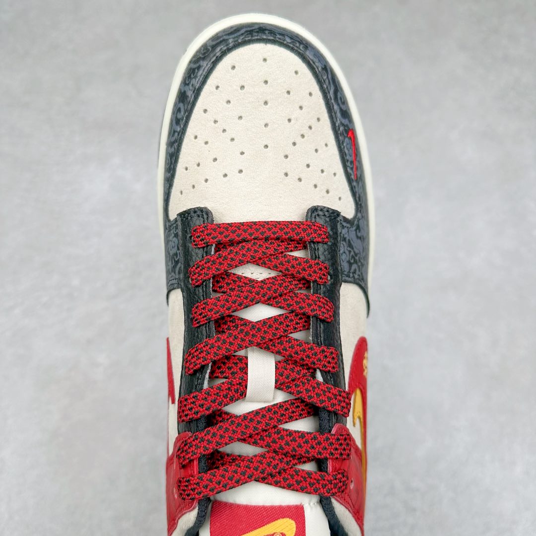 图片[4]-NK Dunk Low 定制配色 DJ2024-080 大厂出品 极力推荐 原装头层材料 独家版型蒸餾加工帶來的是更好的视觉和脚感体验大厂纯原品质出货 清洁度 电绣工艺 皮料切割干净无任何毛边 细节完美 尺码：36 36.5 37.5 38 38.5 39 40 40.5 41 42 42.5 43 44 44.5 45-选品中心