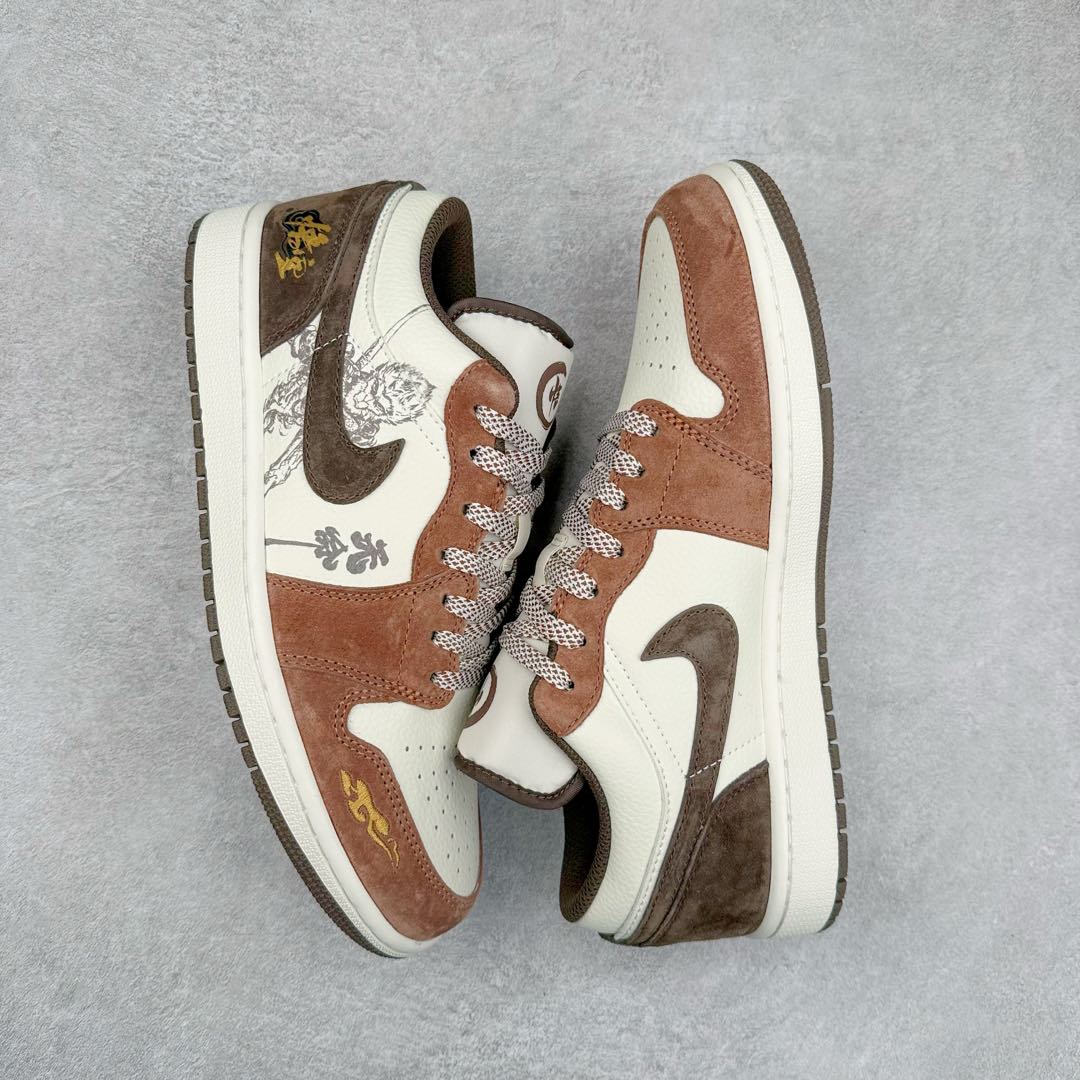 图片[3]-TS x Air Jordan AJ1 Low 倒钩低帮联名定制配色 DC2024-034 原厂内置气垫魔块 A模大底 头层小牛皮 鞋舌AJ原厂专用牛津布+AJ专用反口珍珠布+原厂无杂质高弹内里海棉+特殊封边弹力鞋带 尺码：36 36.5 37.5 38 38.5 39 40 40.5 41 42 42.5 43 44 44.5 45 46 47.5-选品中心