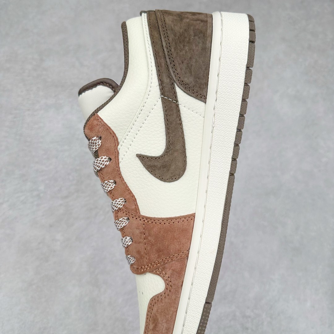 图片[7]-TS x Air Jordan AJ1 Low 倒钩低帮联名定制配色 DC2024-034 原厂内置气垫魔块 A模大底 头层小牛皮 鞋舌AJ原厂专用牛津布+AJ专用反口珍珠布+原厂无杂质高弹内里海棉+特殊封边弹力鞋带 尺码：36 36.5 37.5 38 38.5 39 40 40.5 41 42 42.5 43 44 44.5 45 46 47.5-选品中心