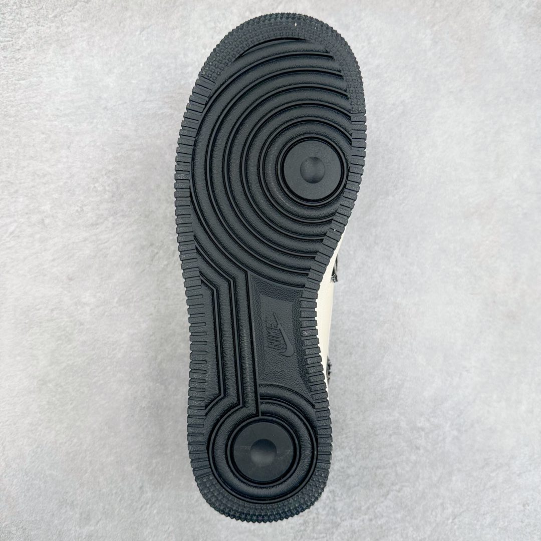 图片[9]-NK Air Force 1´07 Low 空军一号低帮百搭休闲运动板鞋 DF0188-028 柔软、弹性十足的缓震性能和出色的中底设计 横跨复古与现代的外型结合 造就出风靡全球 三十多年的Force 1 直到今天还深受青睐 尺码：36 36.5 37.5 38 38.5 39 40 40.5 41 42 42.5 43 44 44.5 45-选品中心