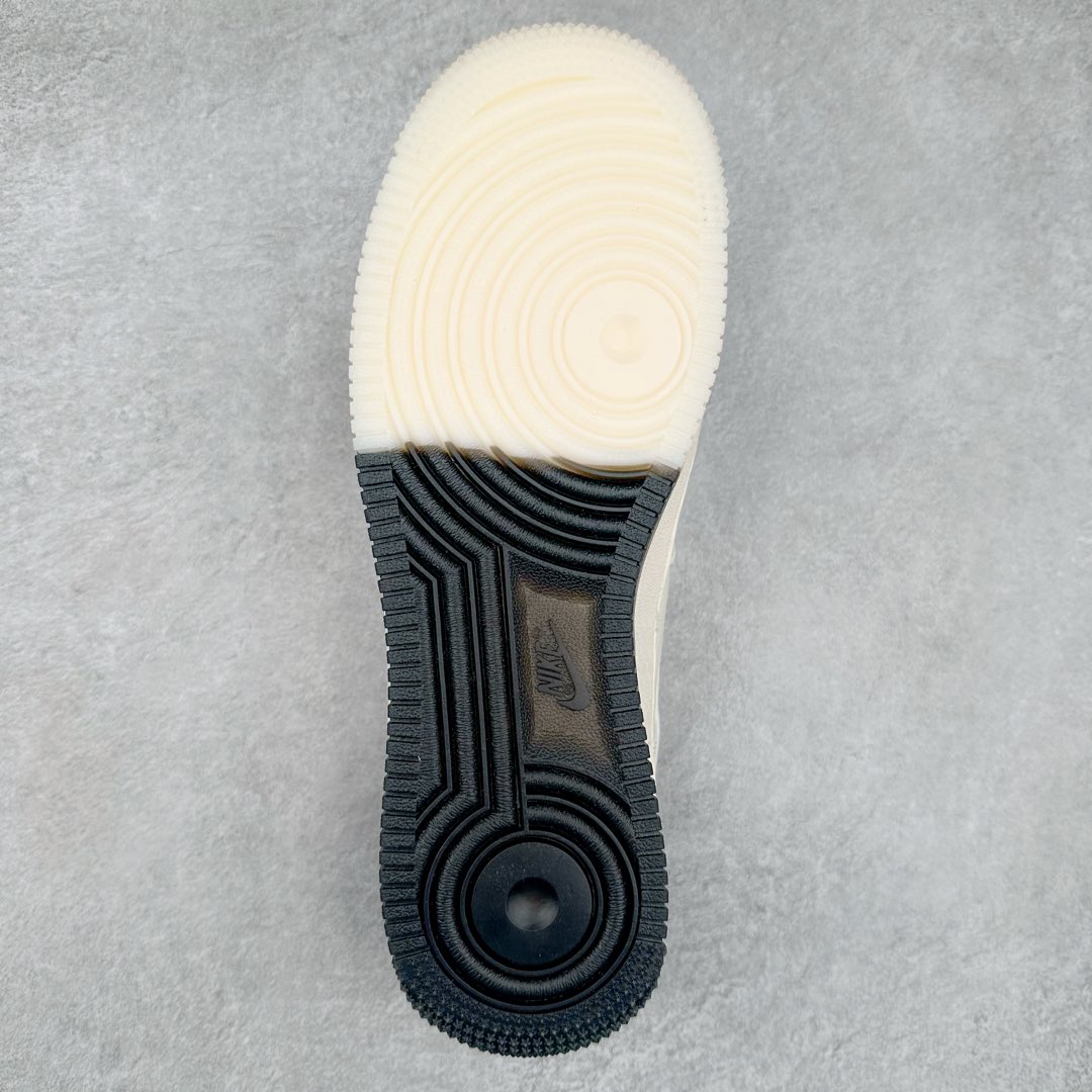 图片[9]-NK Air Force 1´07 Low 空军一号低帮百搭休闲运动板鞋 XZ6188-017 柔软、弹性十足的缓震性能和出色的中底设计 横跨复古与现代的外型结合 造就出风靡全球 三十多年的Force 1 直到今天还深受青睐 尺码：36 36.5 37.5 38 38.5 39 40 40.5 41 42 42.5 43 44 44.5 45-选品中心