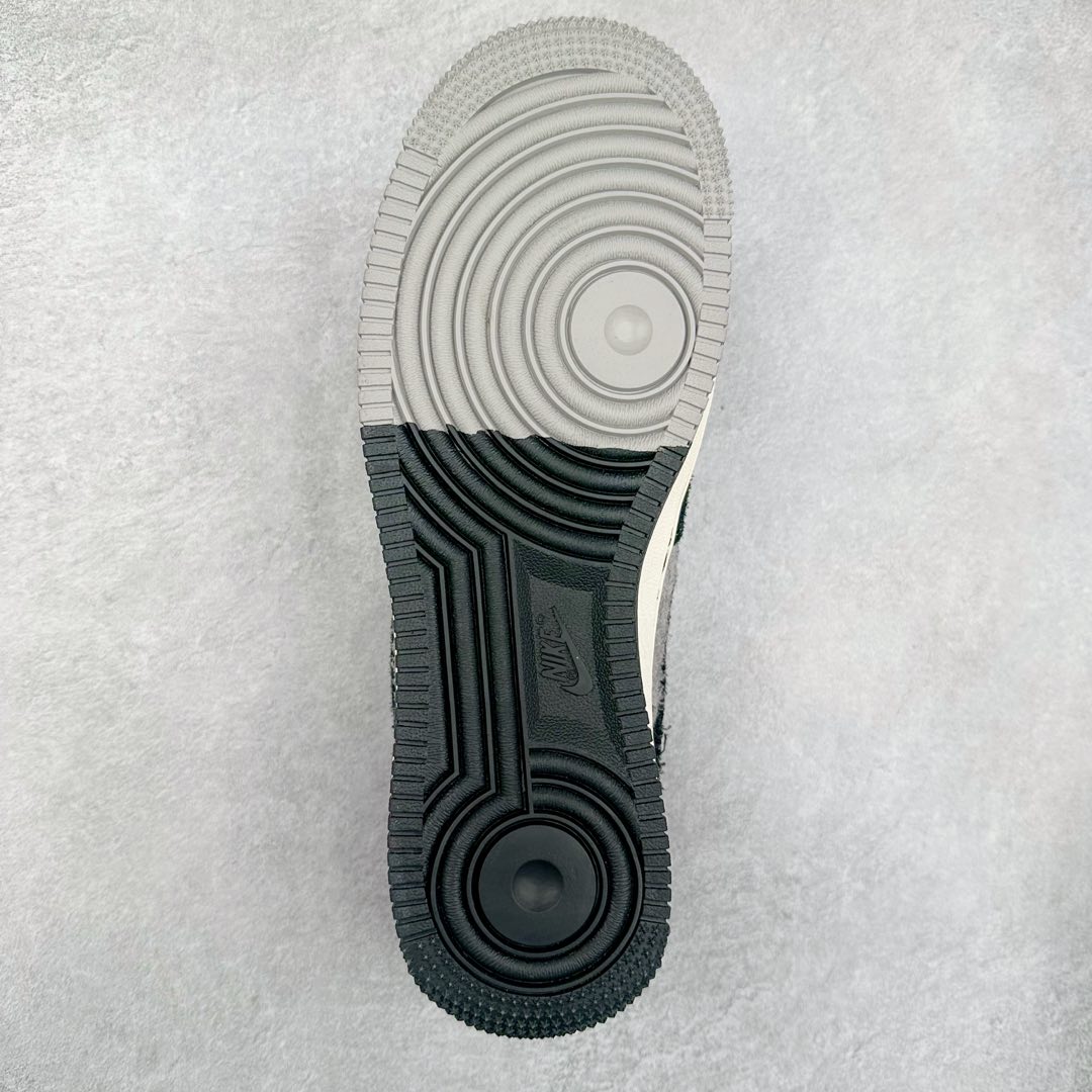 图片[9]-NK Air Force 1´07 Low 空军一号低帮百搭休闲运动板鞋 SJ6698-017 柔软、弹性十足的缓震性能和出色的中底设计 横跨复古与现代的外型结合 造就出风靡全球 三十多年的Force 1 直到今天还深受青睐 尺码：36 36.5 37.5 38 38.5 39 40 40.5 41 42 42.5 43 44 44.5 45-选品中心