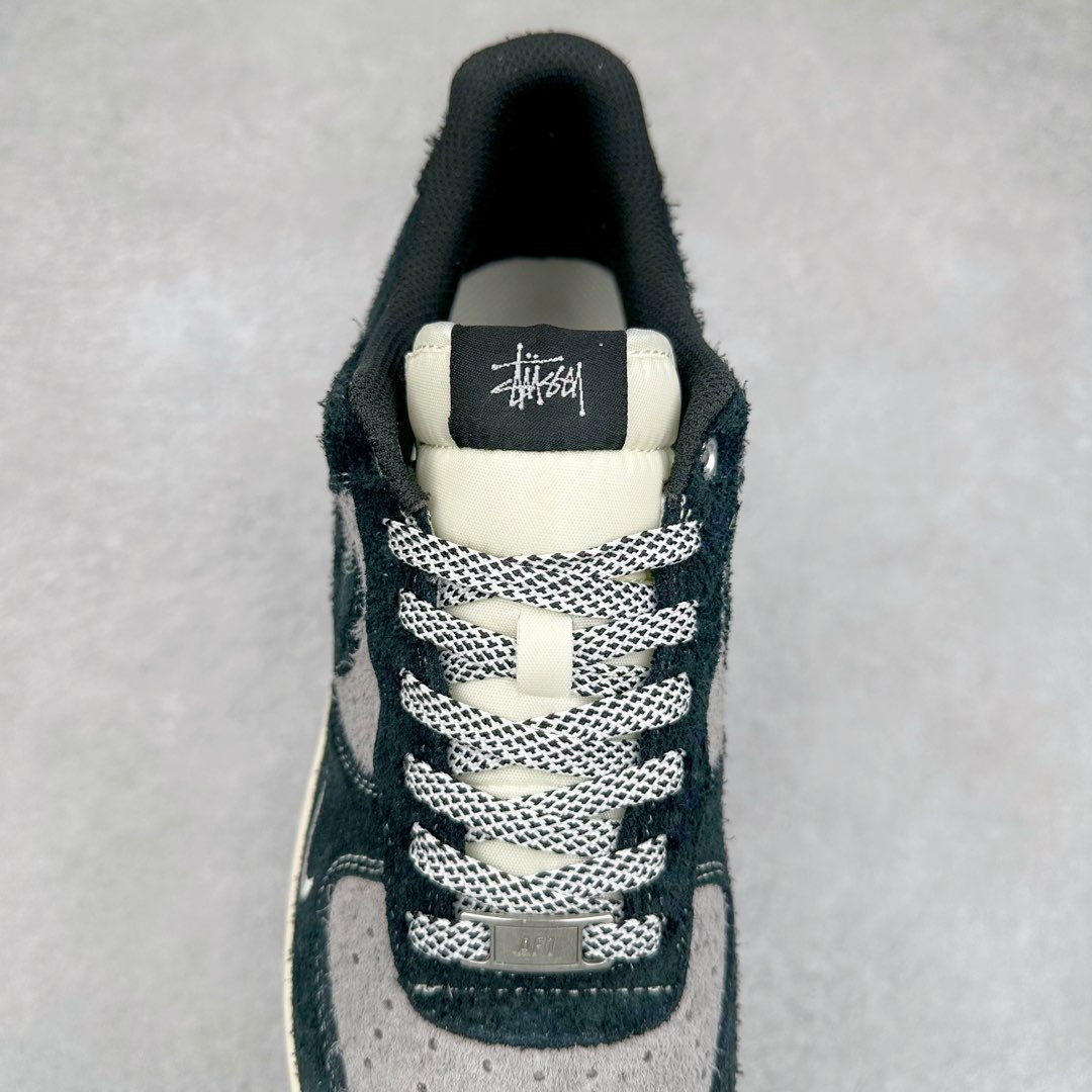 图片[5]-NK Air Force 1´07 Low 空军一号低帮百搭休闲运动板鞋 SJ6698-017 柔软、弹性十足的缓震性能和出色的中底设计 横跨复古与现代的外型结合 造就出风靡全球 三十多年的Force 1 直到今天还深受青睐 尺码：36 36.5 37.5 38 38.5 39 40 40.5 41 42 42.5 43 44 44.5 45-选品中心