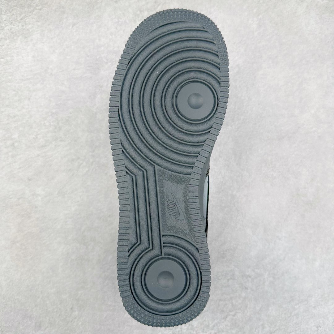 图片[9]-NK Air Force 1´07 Low 空军一号低帮百搭休闲运动板鞋 YD2425-101 柔软、弹性十足的缓震性能和出色的中底设计 横跨复古与现代的外型结合 造就出风靡全球 三十多年的Force 1 直到今天还深受青睐 尺码：36 36.5 37.5 38 38.5 39 40 40.5 41 42 42.5 43 44 44.5 45-选品中心