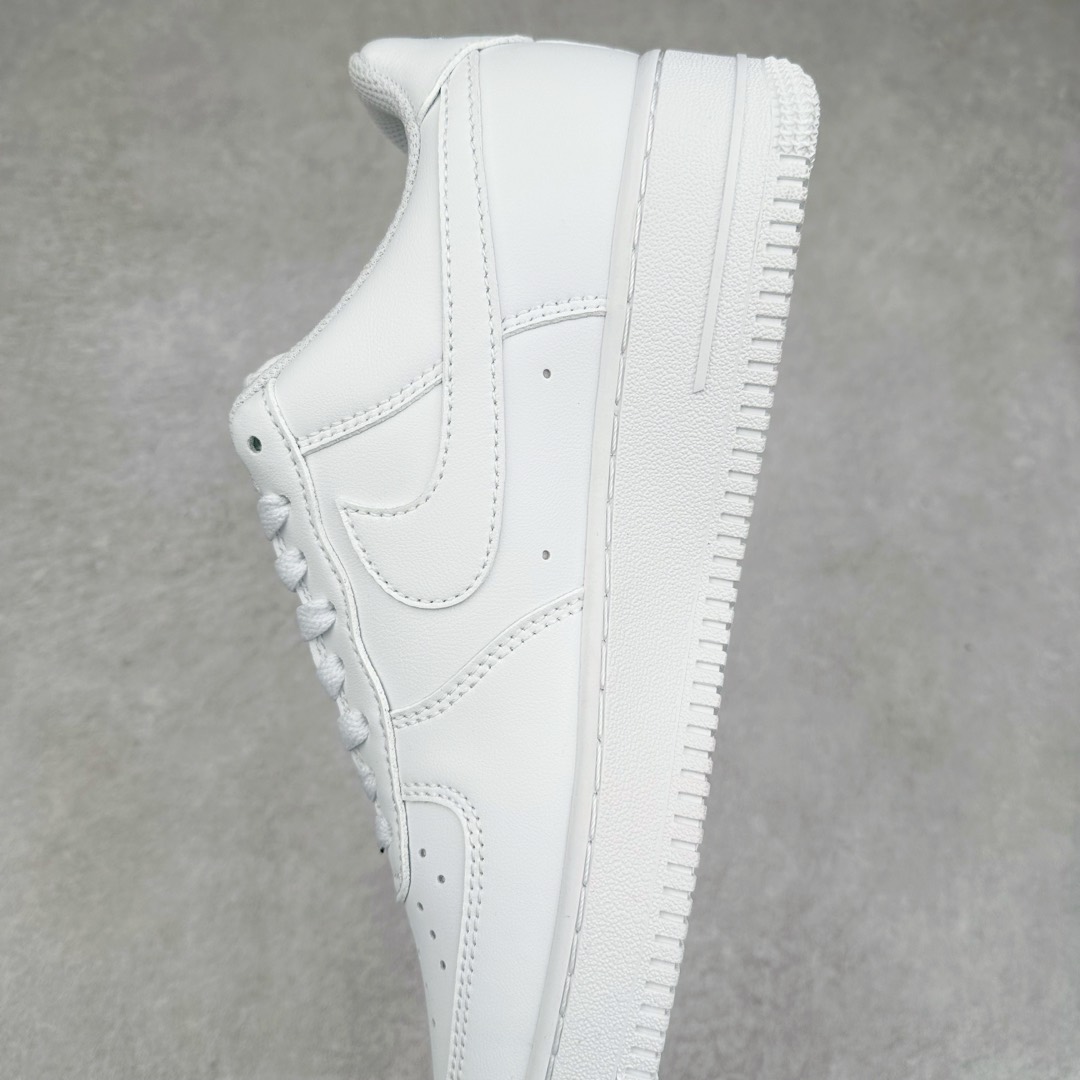 图片[7]-NK Air Force 1´07 Low 空军一号低帮百搭休闲运动板鞋 IF1686-101 柔软、弹性十足的缓震性能和出色的中底设计 横跨复古与现代的外型结合 造就出风靡全球 三十多年的Force 1 直到今天还深受青睐 尺码：36 36.5 37.5 38 38.5 39 40 40.5 41 42 42.5 43 44 44.5 45-选品中心