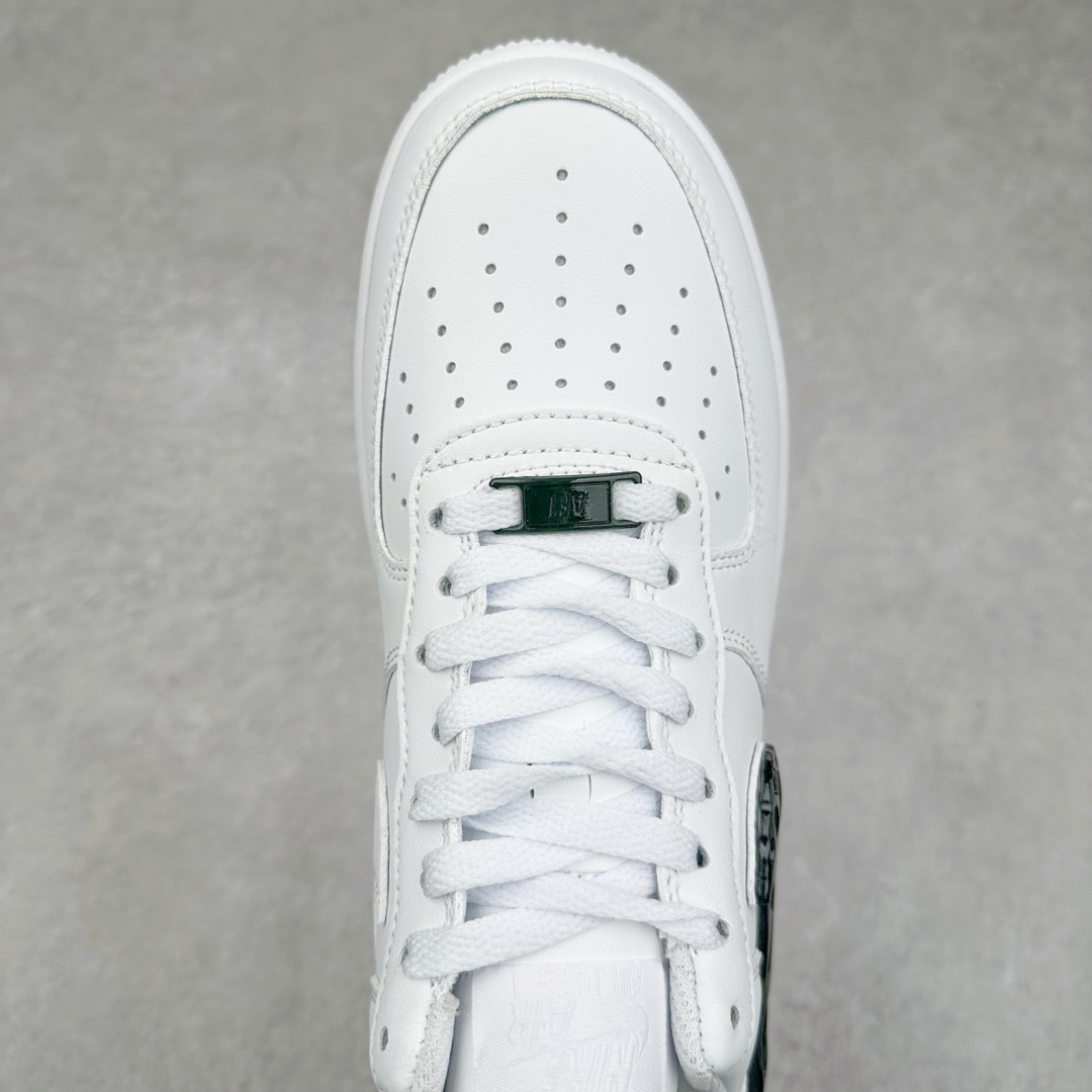 图片[4]-NK Air Force 1´07 Low 空军一号低帮百搭休闲运动板鞋 IF1686-101 柔软、弹性十足的缓震性能和出色的中底设计 横跨复古与现代的外型结合 造就出风靡全球 三十多年的Force 1 直到今天还深受青睐 尺码：36 36.5 37.5 38 38.5 39 40 40.5 41 42 42.5 43 44 44.5 45-选品中心