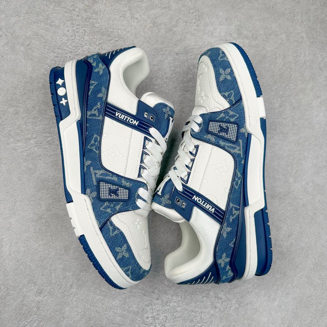 图片[3]-＃K1 Louis Vuitton Trainer lv时装走秀运动鞋 完美鞋型超高的清洁度 零毛边线头瑕疵 全套原楦原纸版原鞋开模 全网最具灵魂的版型 正确原装黄色鞋盒 正确中底印花 鞋面印花3D高频深度立体 全鞋电脑针车 紧密相连 针距密度一致 环保乳胶注塑鞋垫 厚度脚感还原原版 皮面裁剪部位 统一油边封口工艺 原装橡胶大底含胶量大底组合零偏差 专柜全套包装 防尘袋 说明书 质保卡 男女鞋 尺码：35 36 37 38 39 40 41 42 43 44 45-选品中心