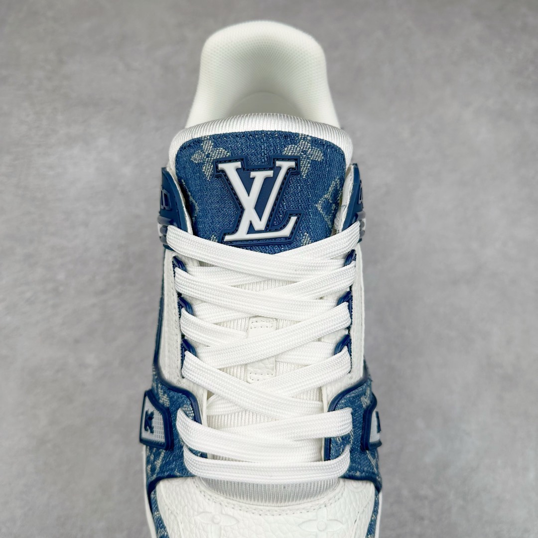 图片[5]-＃K1 Louis Vuitton Trainer lv时装走秀运动鞋 完美鞋型超高的清洁度 零毛边线头瑕疵 全套原楦原纸版原鞋开模 全网最具灵魂的版型 正确原装黄色鞋盒 正确中底印花 鞋面印花3D高频深度立体 全鞋电脑针车 紧密相连 针距密度一致 环保乳胶注塑鞋垫 厚度脚感还原原版 皮面裁剪部位 统一油边封口工艺 原装橡胶大底含胶量大底组合零偏差 专柜全套包装 防尘袋 说明书 质保卡 男女鞋 尺码：35 36 37 38 39 40 41 42 43 44 45-选品中心