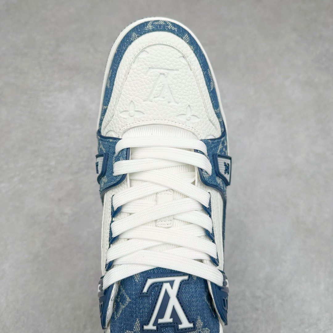 图片[4]-＃K1 Louis Vuitton Trainer lv时装走秀运动鞋 完美鞋型超高的清洁度 零毛边线头瑕疵 全套原楦原纸版原鞋开模 全网最具灵魂的版型 正确原装黄色鞋盒 正确中底印花 鞋面印花3D高频深度立体 全鞋电脑针车 紧密相连 针距密度一致 环保乳胶注塑鞋垫 厚度脚感还原原版 皮面裁剪部位 统一油边封口工艺 原装橡胶大底含胶量大底组合零偏差 专柜全套包装 防尘袋 说明书 质保卡 男女鞋 尺码：35 36 37 38 39 40 41 42 43 44 45-选品中心