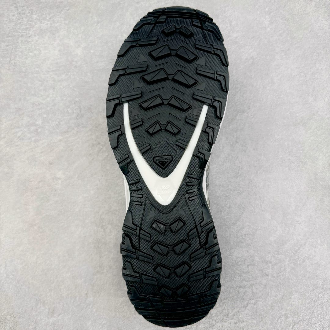 图片[9]-＃GX/绿X SALOMON XA Pro 3D ADV 萨洛蒙潮流越野机能户外功能鞋 纯原外贸平台特供订单 耗时半年巨作 全套原纸板楦头开发 原厂特供网布配套加持 确保原汁原味 完美呈现版型 原档数据独家私模五层组合大底 男女鞋同步官方开发至46.5 原装Ortholite轻量化鞋垫 中底布带钢印编号 原厂TPU锁扣 进口港宝加持 后跟自然饱满 还原公司包裹性 鞋面采用SENSIFT贴合技术 全方位贴合包裹脚型 鞋跟部鞋底牵引设计 提供强大的抓地性能 更适应野外崎岖不平的道路 其3D ADVANCED CHASSIS底盘 材料轻量大化 钉齿设计更具稳定性 防护性 鞋底易磨损区运用CONTAGRIP高耐磨材料 应对城市硬质路面长距离跑考验 尺码：36 36.5 37.5 38 38.5 39 40 40.5 41 42 42.5 43 44 44.5 45 46 46.5-选品中心