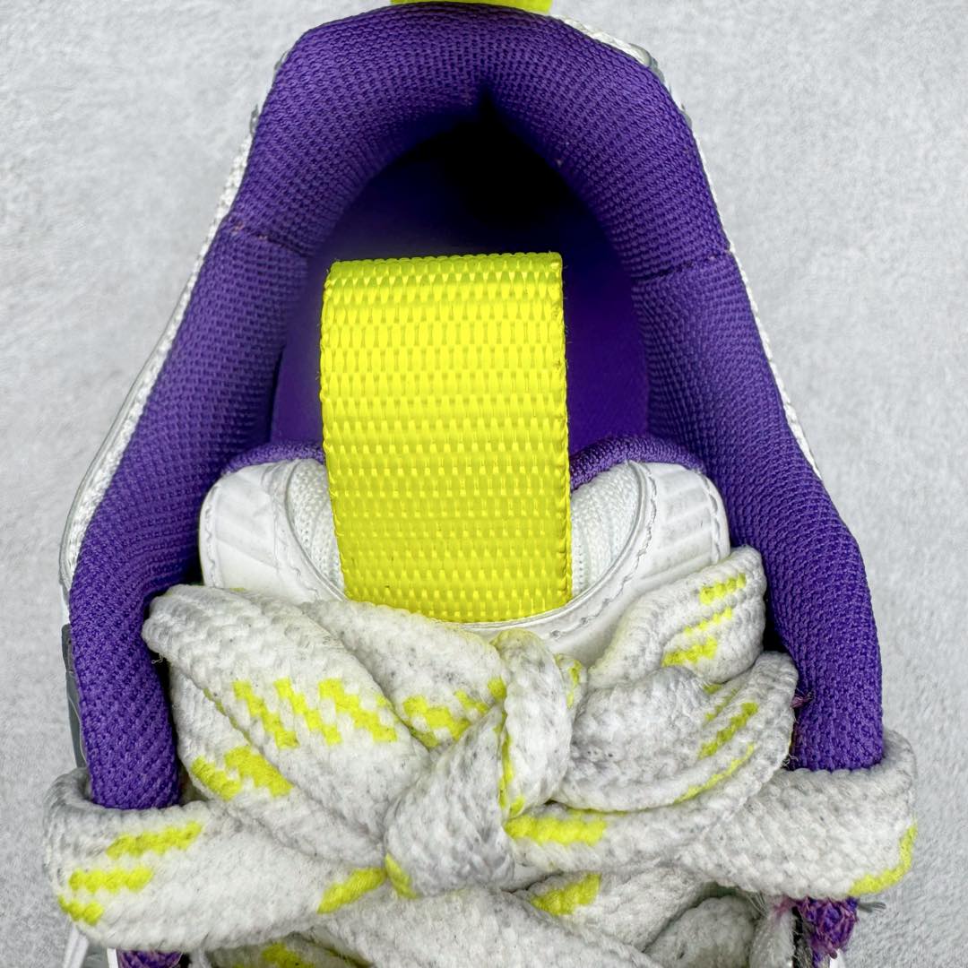 图片[14]-＃XA BALENCIAGA 10XL Sneakers 巴黎世家十二代网布系带低帮走秀复古老爹鞋 全套原纸板楦头开发 最原汁原味的灵魂版型 全鞋荧光划线卡点 胶水把控整洁度追求极致完美 每一双都是工艺品 多重QC质检 超越公司货的品控标准 实实在在的免检产品 原盒原配 正确字体电绣 粗细、位置、大小正确 侧边TPU 透气孔匹配意产原版 正确分离大底 TPU软底 原版一致大底LOGO 立体感十足 原厂皮料水洗做旧 采购原厂网纱 不含皮革 网布材料和聚氨酯 磨损效果 展现品牌对于新潮事物的热情 这款鞋子拥有巨大尺寸和醒目设计 符合当下”老爹鞋”的趋势 鞋子采用银灰配色 营造出低调而不失华丽的效果 10XL的尺码使它成为市场中最显眼的存在 适合追求个性化的人群 Balenciaga始终站在时尚前沿 此次发布的产品再次体现了他们的创新能力 尺码：35 36 37 38 39 40 41 42 43 44 45 46-选品中心