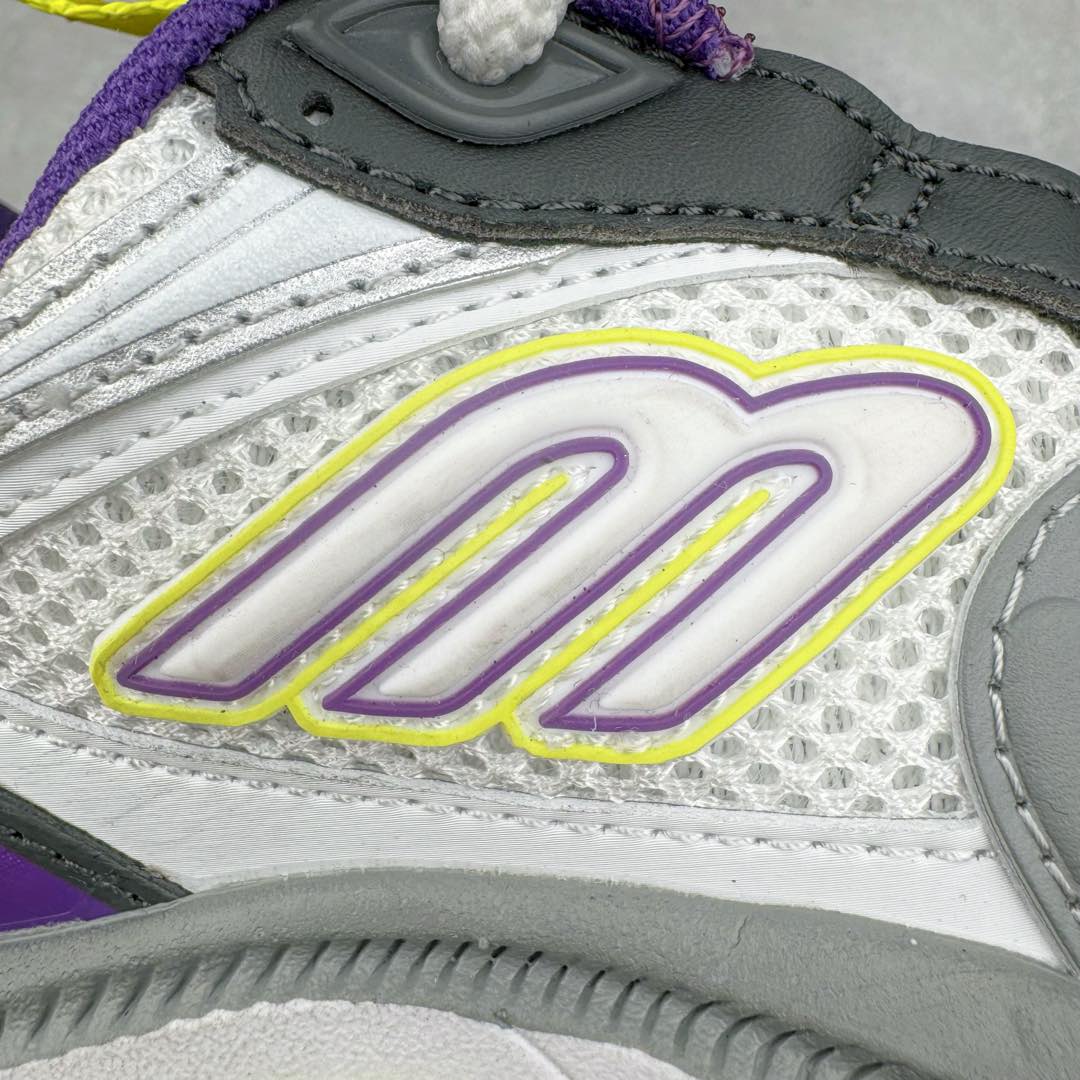 图片[16]-＃XA BALENCIAGA 10XL Sneakers 巴黎世家十二代网布系带低帮走秀复古老爹鞋 全套原纸板楦头开发 最原汁原味的灵魂版型 全鞋荧光划线卡点 胶水把控整洁度追求极致完美 每一双都是工艺品 多重QC质检 超越公司货的品控标准 实实在在的免检产品 原盒原配 正确字体电绣 粗细、位置、大小正确 侧边TPU 透气孔匹配意产原版 正确分离大底 TPU软底 原版一致大底LOGO 立体感十足 原厂皮料水洗做旧 采购原厂网纱 不含皮革 网布材料和聚氨酯 磨损效果 展现品牌对于新潮事物的热情 这款鞋子拥有巨大尺寸和醒目设计 符合当下”老爹鞋”的趋势 鞋子采用银灰配色 营造出低调而不失华丽的效果 10XL的尺码使它成为市场中最显眼的存在 适合追求个性化的人群 Balenciaga始终站在时尚前沿 此次发布的产品再次体现了他们的创新能力 尺码：35 36 37 38 39 40 41 42 43 44 45 46-选品中心