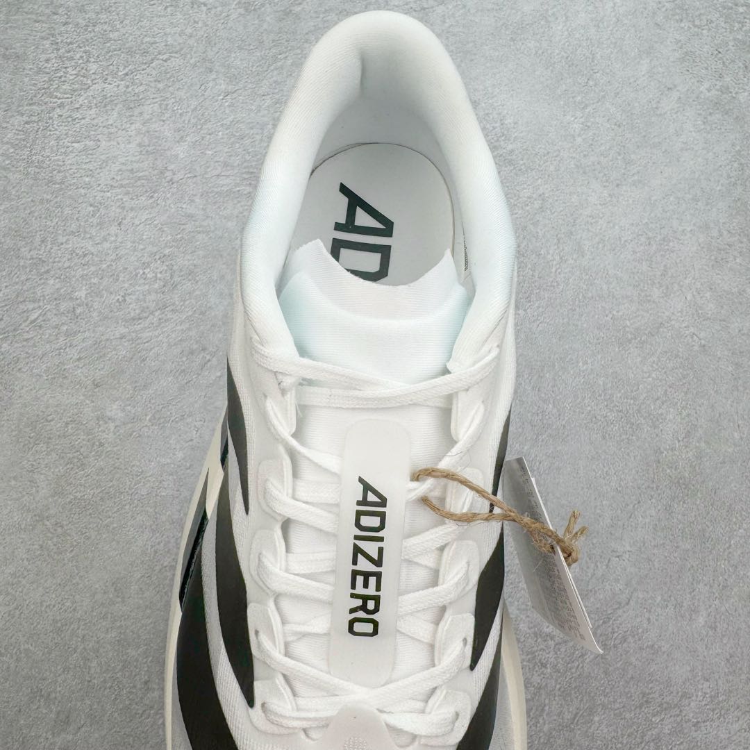 图片[5]-＃纯原 AD Adizero Eva SL M 零度进化版系列低帮轻便透气竞速休闲运动慢跑鞋 JH6206 相信大家对去年 adidas 横空出世的「顶级超跑」adiZero Adios Pro EVO 1 记忆犹新！不仅登顶阿迪史上最轻跑鞋宝座，更在接下来的全球马拉松赛事中，持续书写着惊人成绩，被网友戏称新一代「阿迪神鞋」全网刷屏！极简设计语言与强烈速度感和存在感的鞋侧三线，让人过目不忘，特别种草！其中定位于中长跑训练的 adidas Adizero Evo SL，整体外观造型与 adiZero Adios Pro EVO 1 非常相似。中底配置方面搭载全掌 Lightstrike Pro，鞋面采用透气网面示人，契合日常训练鞋的定位，更加耐用。外底给到了马牌橡胶，及类似上代竞速旗舰 adidas Adizero Adios Pro 3 区域分布。整体看下来无论是外观的鲜明辨识度，还是配置的扎实程度都很顶。尺码：36 36⅔ 37⅓ 38 38⅔ 39⅓ 40 40⅔ 41⅓ 42 42⅔ 43⅓ 44 45-选品中心