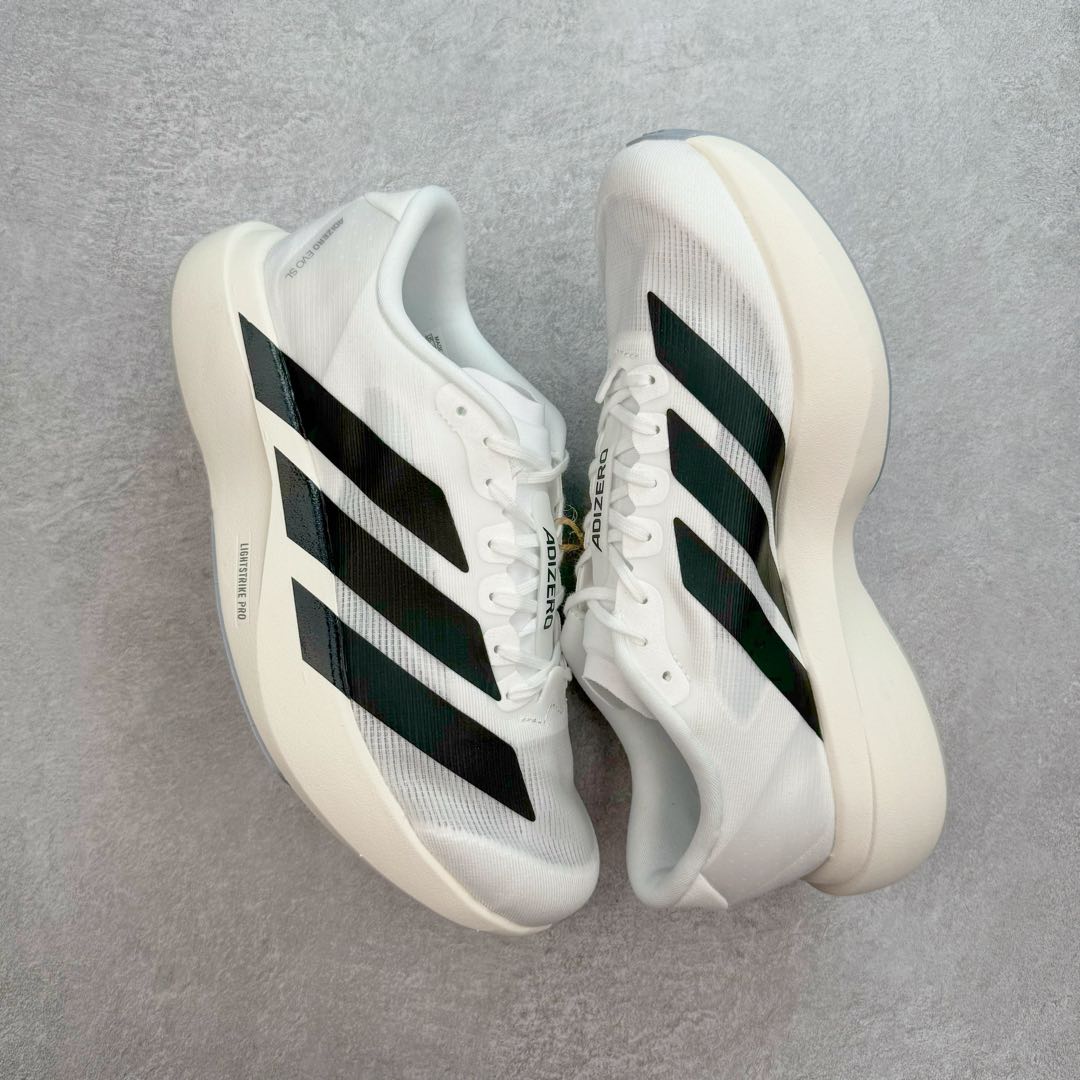 图片[3]-＃纯原 AD Adizero Eva SL M 零度进化版系列低帮轻便透气竞速休闲运动慢跑鞋 JH6206 相信大家对去年 adidas 横空出世的「顶级超跑」adiZero Adios Pro EVO 1 记忆犹新！不仅登顶阿迪史上最轻跑鞋宝座，更在接下来的全球马拉松赛事中，持续书写着惊人成绩，被网友戏称新一代「阿迪神鞋」全网刷屏！极简设计语言与强烈速度感和存在感的鞋侧三线，让人过目不忘，特别种草！其中定位于中长跑训练的 adidas Adizero Evo SL，整体外观造型与 adiZero Adios Pro EVO 1 非常相似。中底配置方面搭载全掌 Lightstrike Pro，鞋面采用透气网面示人，契合日常训练鞋的定位，更加耐用。外底给到了马牌橡胶，及类似上代竞速旗舰 adidas Adizero Adios Pro 3 区域分布。整体看下来无论是外观的鲜明辨识度，还是配置的扎实程度都很顶。尺码：36 36⅔ 37⅓ 38 38⅔ 39⅓ 40 40⅔ 41⅓ 42 42⅔ 43⅓ 44 45-选品中心