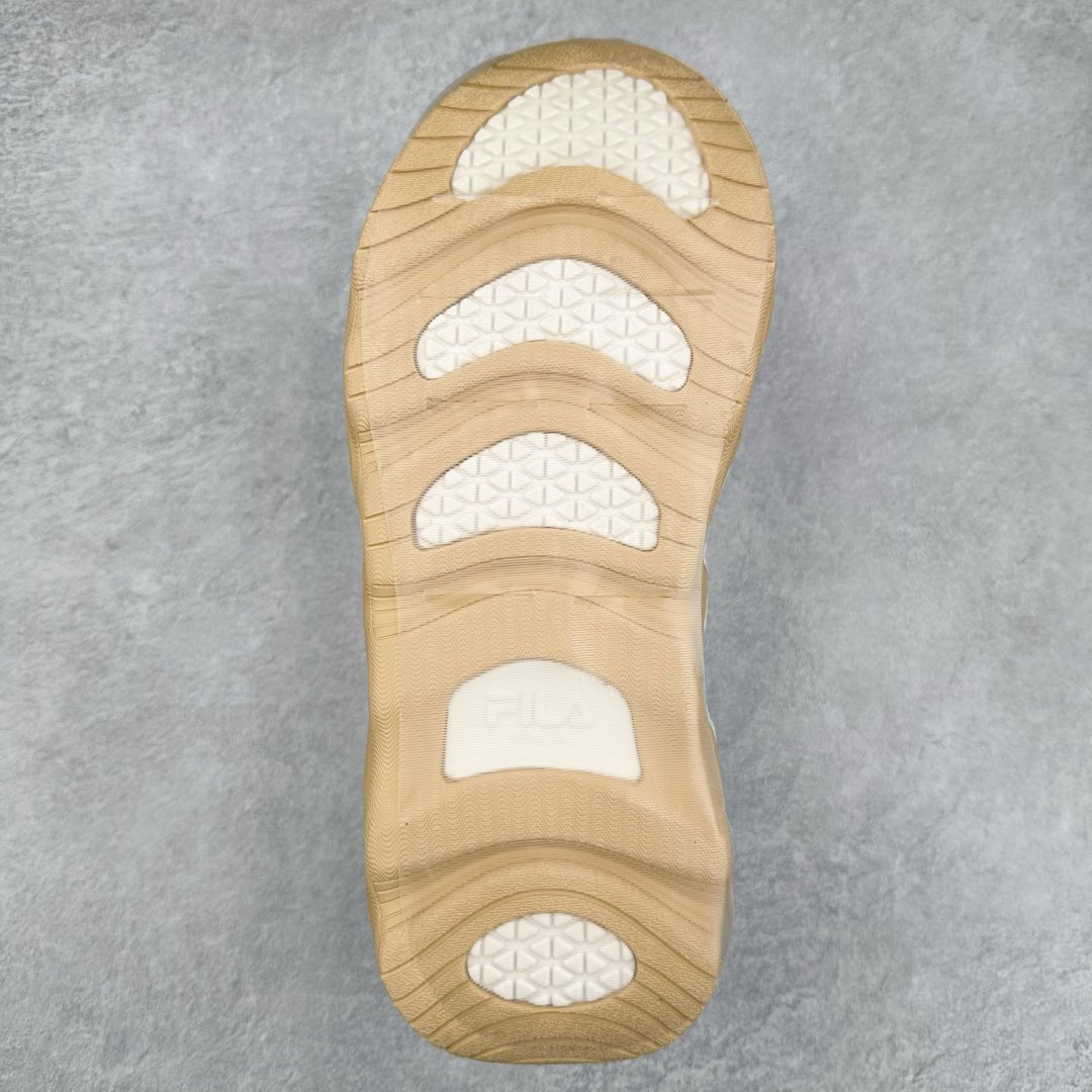 图片[9]-FILA originale collection Croissant 斐乐潮流Y2K复古潮牌防滑耐磨轻便低帮老爹鞋 FUSION 系列传承了 FILA 的百年基因，融入年轻运动及潮流文化，成为引领变革、创新突破的一代。以“1+N” 的跨界合作模式重现经典的同时创造经典。带来最出其不意的跨界合作惊喜。同时，FILAFUSION把FILA 的 DNA 融入到定制体验里，你可以随心制造厲于你的产品。FILA FUSION 的鞋家族涵盖了老爹鞋、跑步鞋、网球鞋、季节款。风格复古新潮，满足了时尚人士出行及各类运动的搭配需求，成为当下年轻人筷拥的鞋类品牌之一。FILA FUSION 走进年轻人的世界，通过年轻人运动，街舞，滑板，篮球，展现 FILA FUSION 的潮流态度和年轻文化。FILA FUSION 认为末来属于引领变革、创新突破的年轻一代，让我们一起构成 FILA 未来的蓝图吧！尺码：35.5 36 36.5 37.5 38 38.5 39 40-选品中心