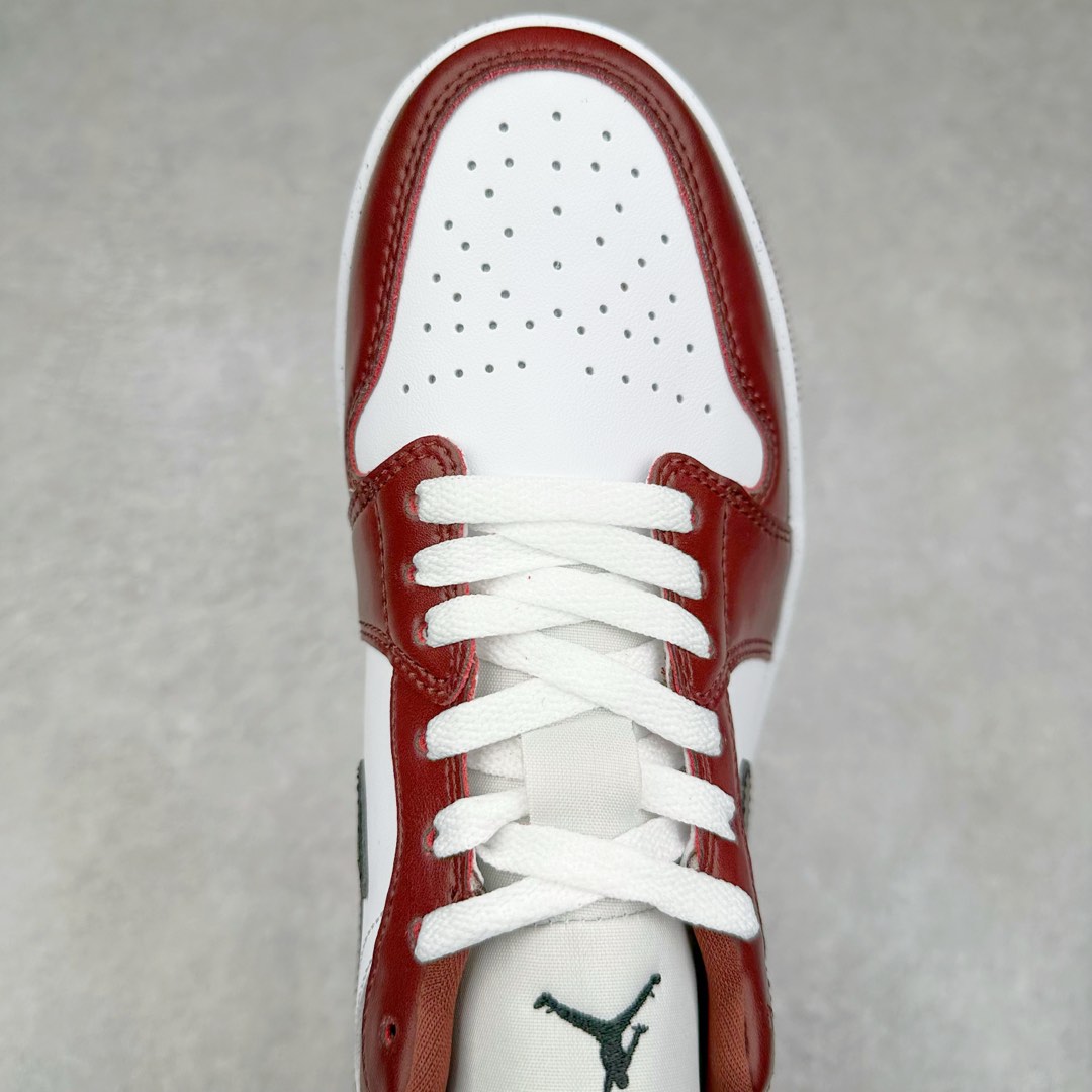 图片[4]-＃K版 Air Jordan AJ1 Low 低帮 酒红白HF3148-106 全新流水线出品 DT版本唯一平替选择 市场第二梯队最强版 全部原鞋开发 原楦原纸板开发 全鞋电脑针车 原厂内置全掌气垫 原盒内在原标 唯一Zp原版鞋带绑法 免检产品 全新2022版型 全头层皮料 完美零毛边处理 原厂配置全掌气垫 价格定位良心 几十个配色陆续出货 尺码：36 36.5 37.5 38 38.5 39 40 40.5 41 42 42.5 43 44 44.5 45 46 47.5-选品中心