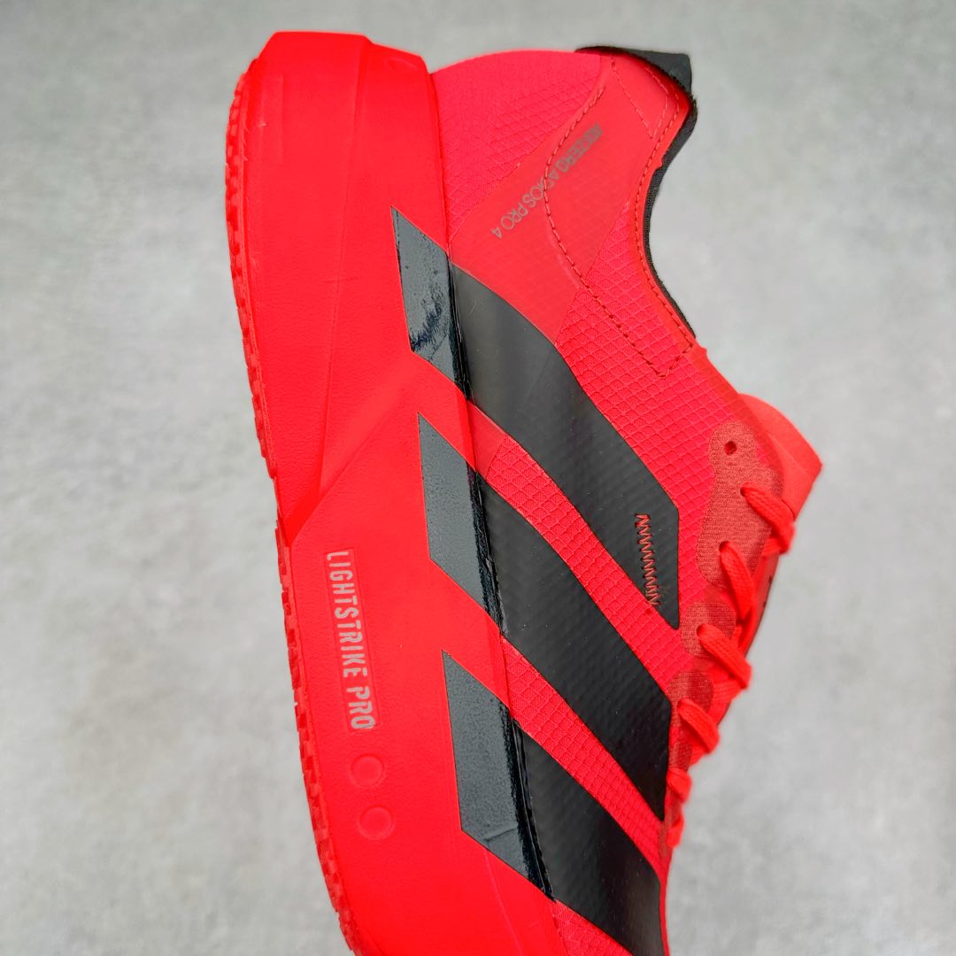 图片[6]-AD Adizero Eva SL M 零度进化版系列低帮轻便透气竞速休闲运动慢跑鞋 JR6356 相信大家对去年 adidas 横空出世的「顶级超跑」adiZero Adios Pro EVO 1 记忆犹新！不仅登顶阿迪史上最轻跑鞋宝座，更在接下来的全球马拉松赛事中，持续书写着惊人成绩，被网友戏称新一代「阿迪神鞋」全网刷屏！极简设计语言与强烈速度感和存在感的鞋侧三线，让人过目不忘，特别种草！其中定位于中长跑训练的 adidas Adizero Evo SL，整体外观造型与 adiZero Adios Pro EVO 1 非常相似。中底配置方面搭载全掌 Lightstrike Pro，鞋面采用透气网面示人，契合日常训练鞋的定位，更加耐用。外底给到了马牌橡胶，及类似上代竞速旗舰 adidas Adizero Adios Pro 3 区域分布。整体看下来无论是外观的鲜明辨识度，还是配置的扎实程度都很顶。尺码：36 36⅔ 37⅓ 38 38⅔ 39⅓ 40 40⅔ 41⅓ 42 42⅔ 43⅓ 44 45-选品中心