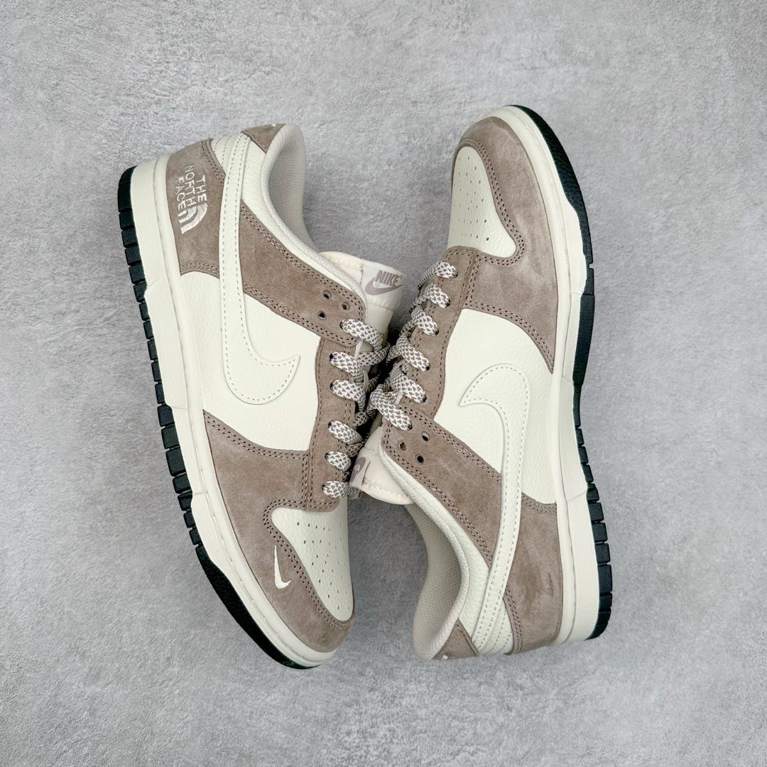 图片[3]-NK Dunk Low 定制配色 DJ2024-063 大厂出品 极力推荐 原装头层材料 独家版型蒸餾加工帶來的是更好的视觉和脚感体验大厂纯原品质出货 清洁度 电绣工艺 皮料切割干净无任何毛边 细节完美 尺码：36 36.5 37.5 38 38.5 39 40 40.5 41 42 42.5 43 44 44.5 45-选品中心