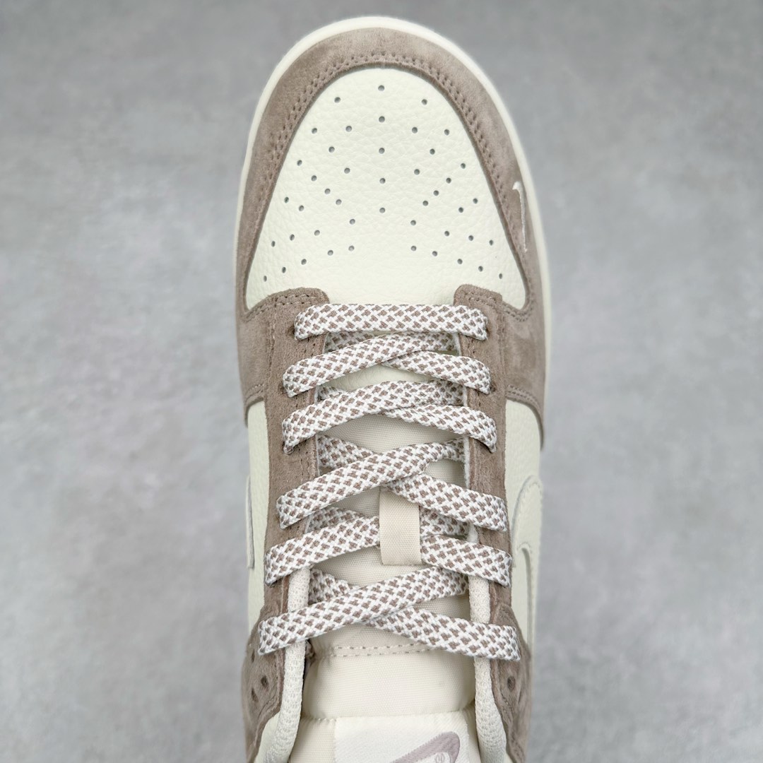 图片[4]-NK Dunk Low 定制配色 DJ2024-063 大厂出品 极力推荐 原装头层材料 独家版型蒸餾加工帶來的是更好的视觉和脚感体验大厂纯原品质出货 清洁度 电绣工艺 皮料切割干净无任何毛边 细节完美 尺码：36 36.5 37.5 38 38.5 39 40 40.5 41 42 42.5 43 44 44.5 45-选品中心