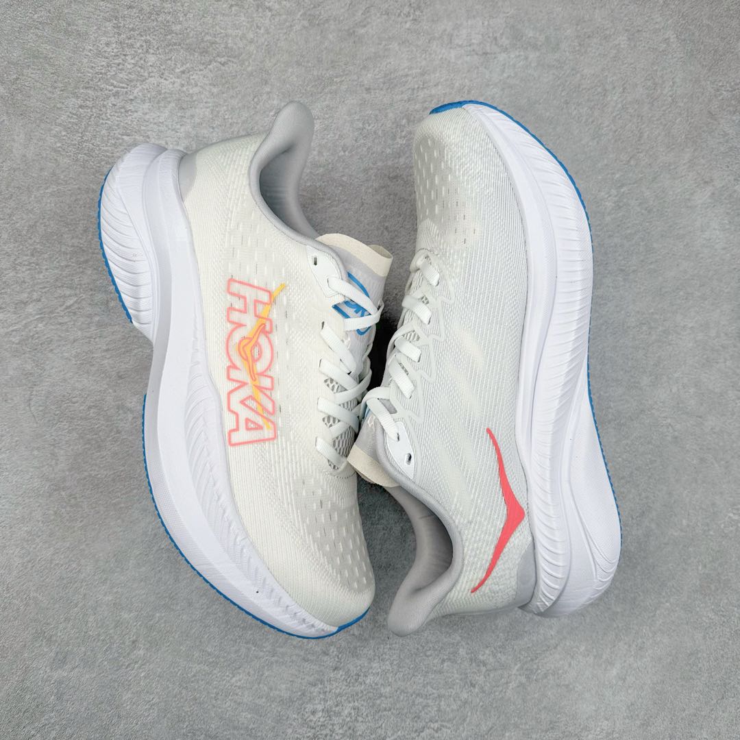 图片[3]-＃特价福利 HOKA ONE ONE MACH 马赫6 柔软舒适Y2K复古跑鞋防滑耐磨低帮跑步鞋 鞋面上部使用了编织紧密的单层提花网纱（Creel Jacquard）针织技术，虽然初穿时中足部位包裹稍显紧绷，但在几次穿着跑步后会好转，材料舒适贴合，无热点或刺激现象出现。鞋带系统标准配置，鞋带质量理想，鞋舌薄而填充少，内外两侧完全接合，能很好地包裹足部。Mach 6的中底摒弃了先前Mach 5所使用的PROFLY+双层中底和橡胶化泡沫，转而采用全新的SCF（超级临界泡沫）EVA材料，该材料为跑者提供了更明显的回弹感，在落地时能够快速反弹推离地面。相较于Mach 5的软弹着地感，Mach 6带来了一种显著不同的跑步体验。尺码：36 36.5 37.5 38 38.5 39 40 40.5 41 42 42.5 43 44 44.5 45-选品中心