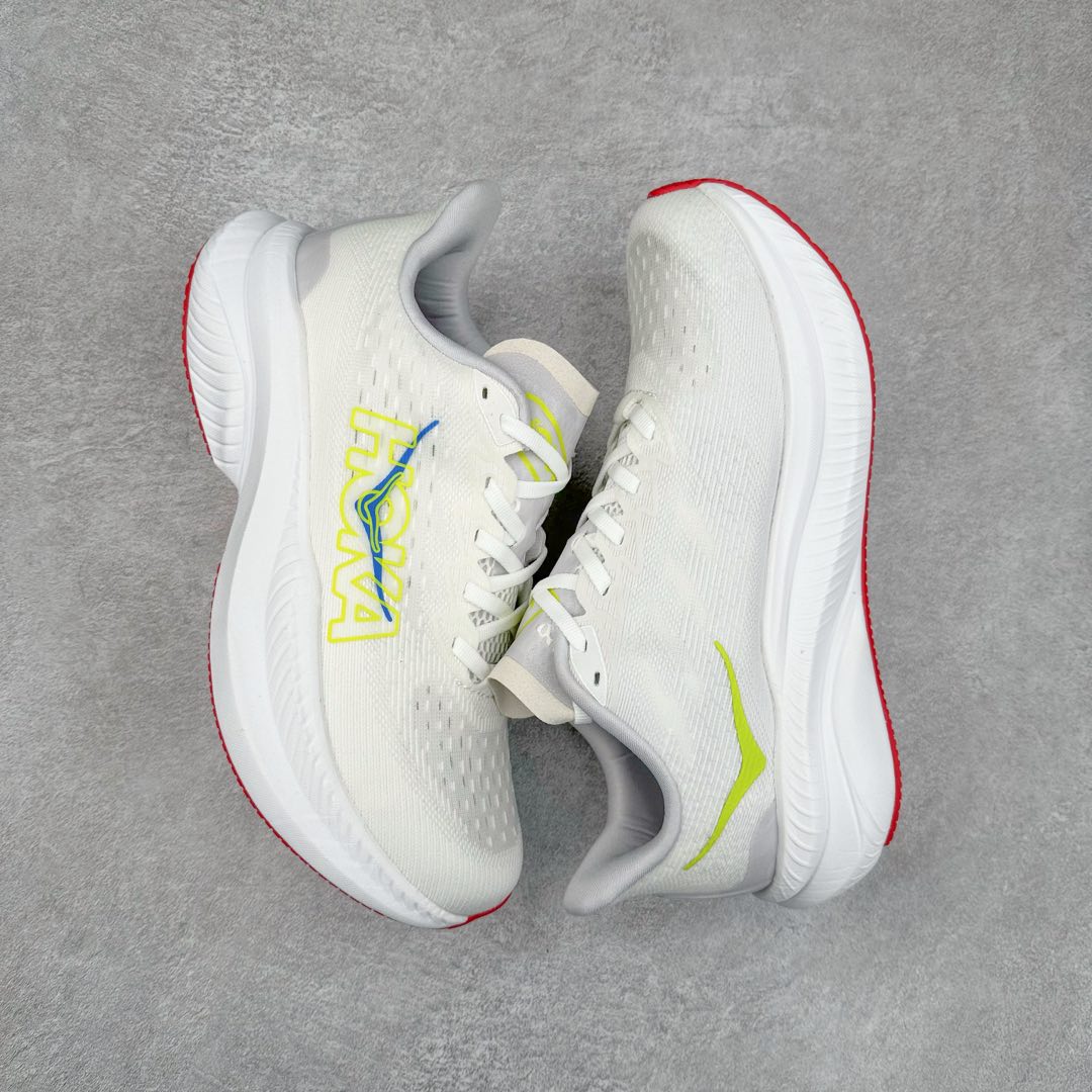 图片[3]-＃特价福利 HOKA ONE ONE MACH 马赫6 柔软舒适Y2K复古跑鞋防滑耐磨低帮跑步鞋 鞋面上部使用了编织紧密的单层提花网纱（Creel Jacquard）针织技术，虽然初穿时中足部位包裹稍显紧绷，但在几次穿着跑步后会好转，材料舒适贴合，无热点或刺激现象出现。鞋带系统标准配置，鞋带质量理想，鞋舌薄而填充少，内外两侧完全接合，能很好地包裹足部。Mach 6的中底摒弃了先前Mach 5所使用的PROFLY+双层中底和橡胶化泡沫，转而采用全新的SCF（超级临界泡沫）EVA材料，该材料为跑者提供了更明显的回弹感，在落地时能够快速反弹推离地面。相较于Mach 5的软弹着地感，Mach 6带来了一种显著不同的跑步体验。尺码：36 36.5 37.5 38 38.5 39 40 40.5 41 42 42.5 43 44 44.5 45-选品中心