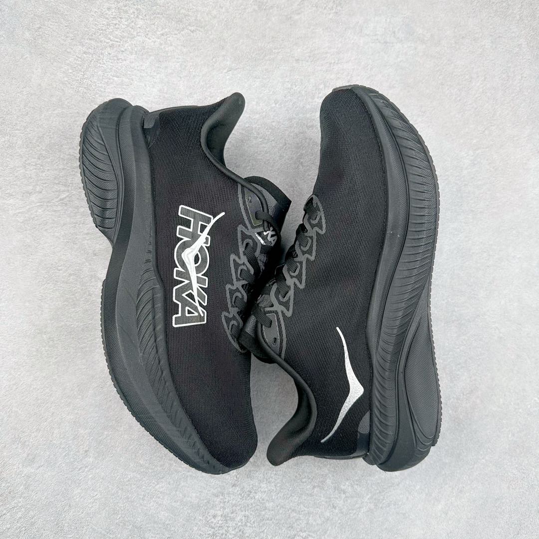 图片[3]-＃特价福利 HOKA ONE ONE MACH 马赫6 柔软舒适Y2K复古跑鞋防滑耐磨低帮跑步鞋 鞋面上部使用了编织紧密的单层提花网纱（Creel Jacquard）针织技术，虽然初穿时中足部位包裹稍显紧绷，但在几次穿着跑步后会好转，材料舒适贴合，无热点或刺激现象出现。鞋带系统标准配置，鞋带质量理想，鞋舌薄而填充少，内外两侧完全接合，能很好地包裹足部。Mach 6的中底摒弃了先前Mach 5所使用的PROFLY+双层中底和橡胶化泡沫，转而采用全新的SCF（超级临界泡沫）EVA材料，该材料为跑者提供了更明显的回弹感，在落地时能够快速反弹推离地面。相较于Mach 5的软弹着地感，Mach 6带来了一种显著不同的跑步体验。尺码：36 36.5 37.5 38 38.5 39 40 40.5 41 42 42.5 43 44 44.5 45-选品中心