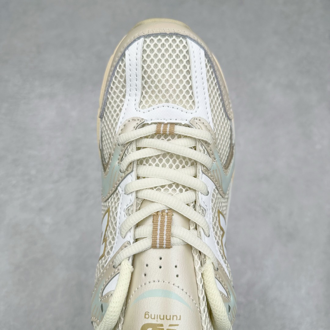 图片[4]-New Balance NB530 新百伦复古透气跑步鞋 抛弃过往以皮革为主的人气轮廓 以极具复古风范的跑鞋外观呈现 设计上全鞋以简约清爽的纯白色作基底 鞋身覆盖大面积织物网眼材质 并于鞋头、鞋带孔眼片等细节处点缀对比鲜明的反光银镀层凸显 鞋舌、侧身等位置则辅以一贯的「N」字标志和品牌徽标彰显身份 最后通过搭载的 ABZORB 缓震中底完善整体造型 尺码：36 37 37.5 38 38.5 39 40 40.5 41 42 42.5 43 44 45-选品中心