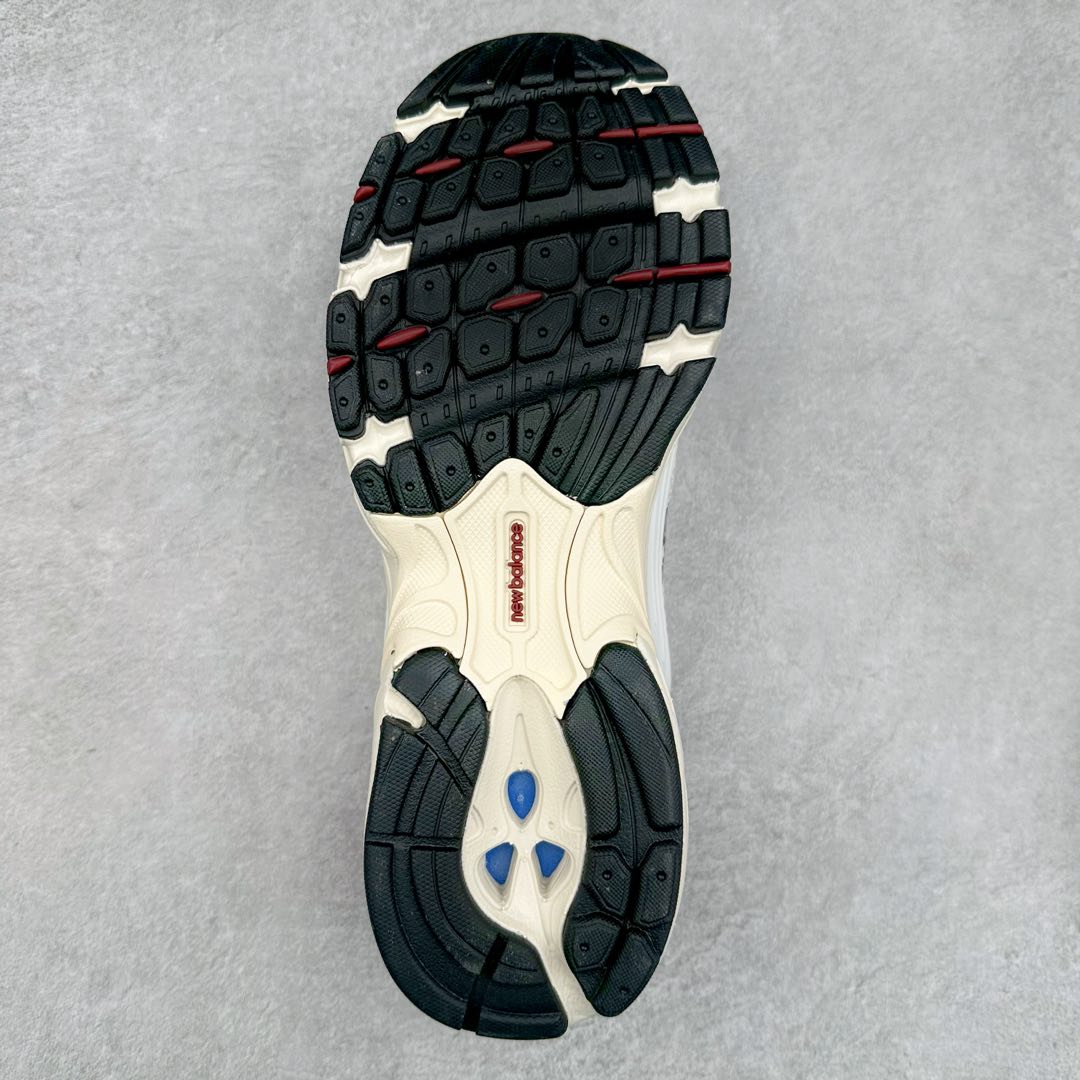 图片[9]-New Balance NB530 新百伦复古透气跑步鞋 抛弃过往以皮革为主的人气轮廓 以极具复古风范的跑鞋外观呈现 设计上全鞋以简约清爽的纯白色作基底 鞋身覆盖大面积织物网眼材质 并于鞋头、鞋带孔眼片等细节处点缀对比鲜明的反光银镀层凸显 鞋舌、侧身等位置则辅以一贯的「N」字标志和品牌徽标彰显身份 最后通过搭载的 ABZORB 缓震中底完善整体造型 尺码：36 37 37.5 38 38.5 39 40 40.5 41 42 42.5 43 44 45-选品中心