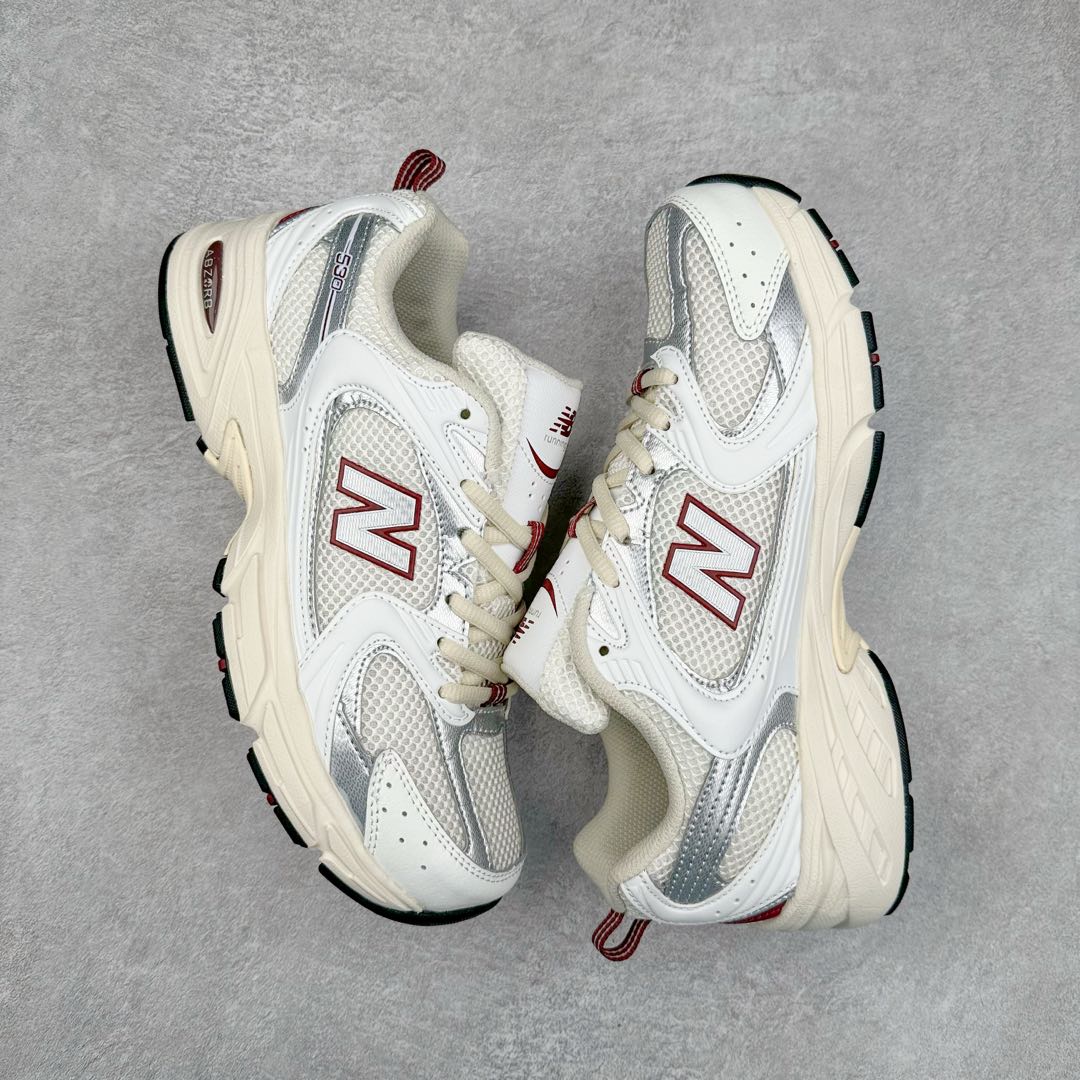 图片[3]-New Balance NB530 新百伦复古透气跑步鞋 抛弃过往以皮革为主的人气轮廓 以极具复古风范的跑鞋外观呈现 设计上全鞋以简约清爽的纯白色作基底 鞋身覆盖大面积织物网眼材质 并于鞋头、鞋带孔眼片等细节处点缀对比鲜明的反光银镀层凸显 鞋舌、侧身等位置则辅以一贯的「N」字标志和品牌徽标彰显身份 最后通过搭载的 ABZORB 缓震中底完善整体造型 尺码：36 37 37.5 38 38.5 39 40 40.5 41 42 42.5 43 44 45-选品中心