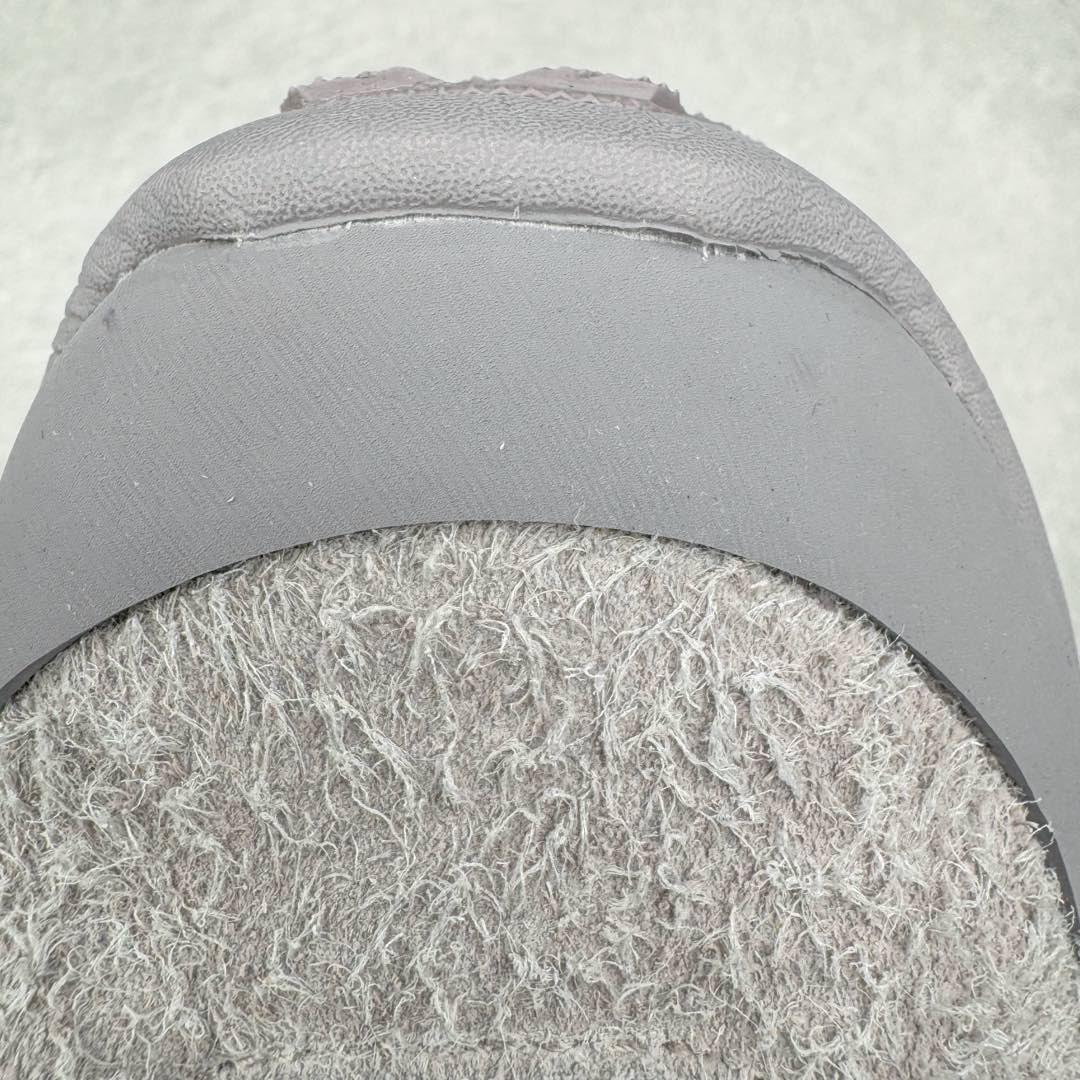 图片[16]-＃纯原 HOKA ONE ONE Tor Uitra Low 托亚潮流户外越野登山功能鞋 鞋款利用机能、户外、复古元素将都市型格与户外机能无缝结合 既能自由穿梭于城市的钢筋水泥之间 也能轻松演绎山系潮流搭配 全粒面皮革结合模压鞋口 提升持久耐穿度 直至鞋头的鞋带设计 舒适灵活的调节 搭配鞋头处HOKA ONE ONE飞翼纹饰 营造了个性十足的张扬气场 Tor Ultra 配备 Vibram® 鞋底与 EVA 和RMAT® 中底 给穿著者最佳的抓地力及舒适性 另外中底的金属摇杆可稳定脚部行程 当走过崎岖山路时依然让脚部得到平稳的感觉 而整对鞋以皮革和耐用尼龙布材打造 与坚固的鞋底相结合 可以牢固地支撑脚部和脚踝 另外外层搭载的Event技术 保持鞋履防水以及鞋内透气作用 尺码：36 36.5 37.5 38 38.5 39 40 40.5 41 42 42.5 43 44 44.5 45-选品中心