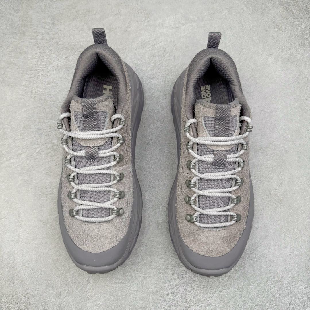 图片[2]-＃纯原 HOKA ONE ONE Tor Uitra Low 托亚潮流户外越野登山功能鞋 鞋款利用机能、户外、复古元素将都市型格与户外机能无缝结合 既能自由穿梭于城市的钢筋水泥之间 也能轻松演绎山系潮流搭配 全粒面皮革结合模压鞋口 提升持久耐穿度 直至鞋头的鞋带设计 舒适灵活的调节 搭配鞋头处HOKA ONE ONE飞翼纹饰 营造了个性十足的张扬气场 Tor Ultra 配备 Vibram® 鞋底与 EVA 和RMAT® 中底 给穿著者最佳的抓地力及舒适性 另外中底的金属摇杆可稳定脚部行程 当走过崎岖山路时依然让脚部得到平稳的感觉 而整对鞋以皮革和耐用尼龙布材打造 与坚固的鞋底相结合 可以牢固地支撑脚部和脚踝 另外外层搭载的Event技术 保持鞋履防水以及鞋内透气作用 尺码：36 36.5 37.5 38 38.5 39 40 40.5 41 42 42.5 43 44 44.5 45-选品中心