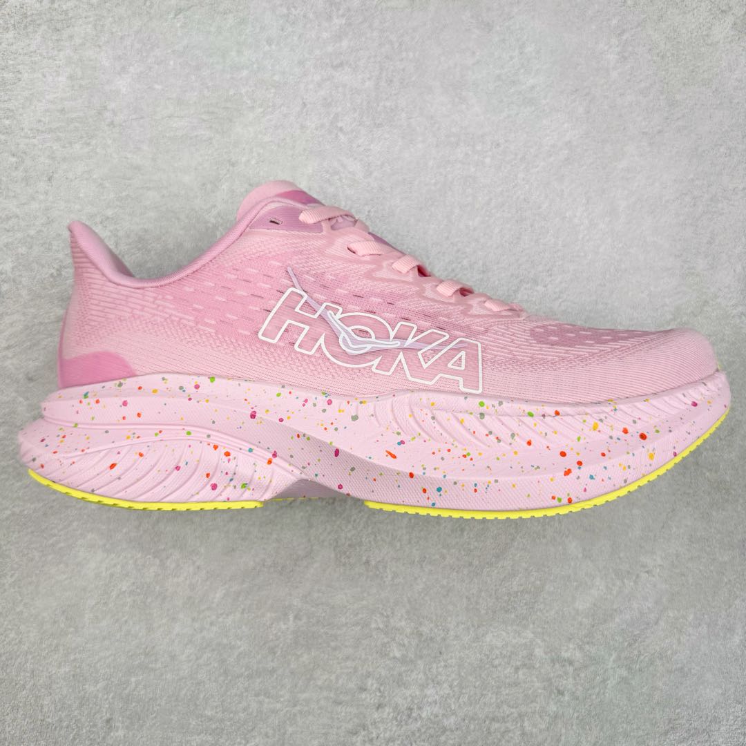 图片[7]-＃特价福利 HOKA ONE ONE MACH 马赫6 柔软舒适Y2K复古跑鞋防滑耐磨低帮跑步鞋 鞋面上部使用了编织紧密的单层提花网纱（Creel Jacquard）针织技术，虽然初穿时中足部位包裹稍显紧绷，但在几次穿着跑步后会好转，材料舒适贴合，无热点或刺激现象出现。鞋带系统标准配置，鞋带质量理想，鞋舌薄而填充少，内外两侧完全接合，能很好地包裹足部。Mach 6的中底摒弃了先前Mach 5所使用的PROFLY+双层中底和橡胶化泡沫，转而采用全新的SCF（超级临界泡沫）EVA材料，该材料为跑者提供了更明显的回弹感，在落地时能够快速反弹推离地面。相较于Mach 5的软弹着地感，Mach 6带来了一种显著不同的跑步体验。尺码：36 36.5 37.5 38 38.5 39 40 40.5 41 42 42.5 43 44 44.5 45-选品中心