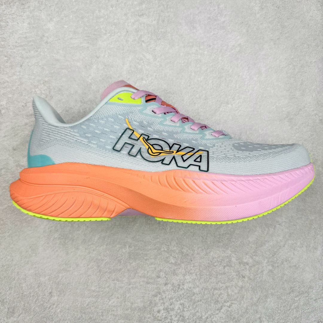 图片[10]-＃特价福利 HOKA ONE ONE MACH 马赫6 柔软舒适Y2K复古跑鞋防滑耐磨低帮跑步鞋 鞋面上部使用了编织紧密的单层提花网纱（Creel Jacquard）针织技术，虽然初穿时中足部位包裹稍显紧绷，但在几次穿着跑步后会好转，材料舒适贴合，无热点或刺激现象出现。鞋带系统标准配置，鞋带质量理想，鞋舌薄而填充少，内外两侧完全接合，能很好地包裹足部。Mach 6的中底摒弃了先前Mach 5所使用的PROFLY+双层中底和橡胶化泡沫，转而采用全新的SCF（超级临界泡沫）EVA材料，该材料为跑者提供了更明显的回弹感，在落地时能够快速反弹推离地面。相较于Mach 5的软弹着地感，Mach 6带来了一种显著不同的跑步体验。尺码：36 36.5 37.5 38 38.5 39 40 40.5 41 42 42.5 43 44 44.5 45-选品中心