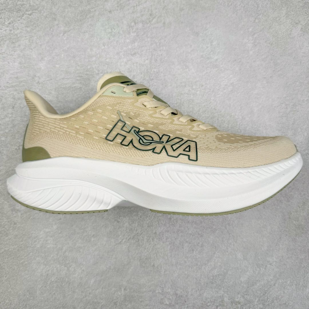 图片[2]-＃特价福利 HOKA ONE ONE MACH 马赫6 柔软舒适Y2K复古跑鞋防滑耐磨低帮跑步鞋 鞋面上部使用了编织紧密的单层提花网纱（Creel Jacquard）针织技术，虽然初穿时中足部位包裹稍显紧绷，但在几次穿着跑步后会好转，材料舒适贴合，无热点或刺激现象出现。鞋带系统标准配置，鞋带质量理想，鞋舌薄而填充少，内外两侧完全接合，能很好地包裹足部。Mach 6的中底摒弃了先前Mach 5所使用的PROFLY+双层中底和橡胶化泡沫，转而采用全新的SCF（超级临界泡沫）EVA材料，该材料为跑者提供了更明显的回弹感，在落地时能够快速反弹推离地面。相较于Mach 5的软弹着地感，Mach 6带来了一种显著不同的跑步体验。尺码：36 36.5 37.5 38 38.5 39 40 40.5 41 42 42.5 43 44 44.5 45-选品中心