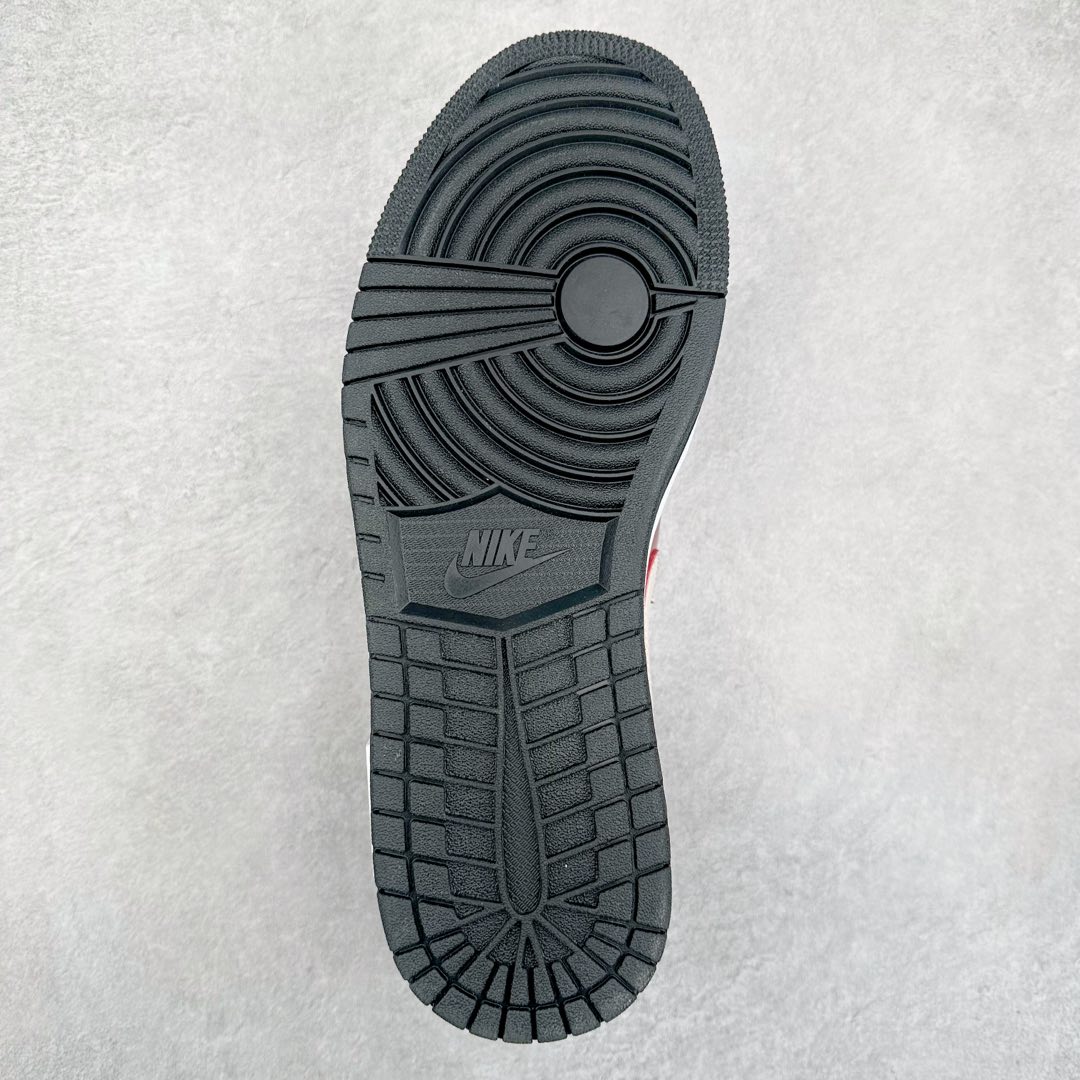 图片[9]-Air Jordan AJ1 Low 低帮定制 蛇年限定 553558-132 原厂内置气垫魔块 A模大底 头层小牛皮 鞋舌AJ原厂专用牛津布+AJ专用反口珍珠布+原厂无杂质高弹内里海棉+特殊封边弹力鞋带 尺码：36 36.5 37.5 38 38.5 39 40 40.5 41 42 42.5 43 44 44.5 45 46 47.5-选品中心