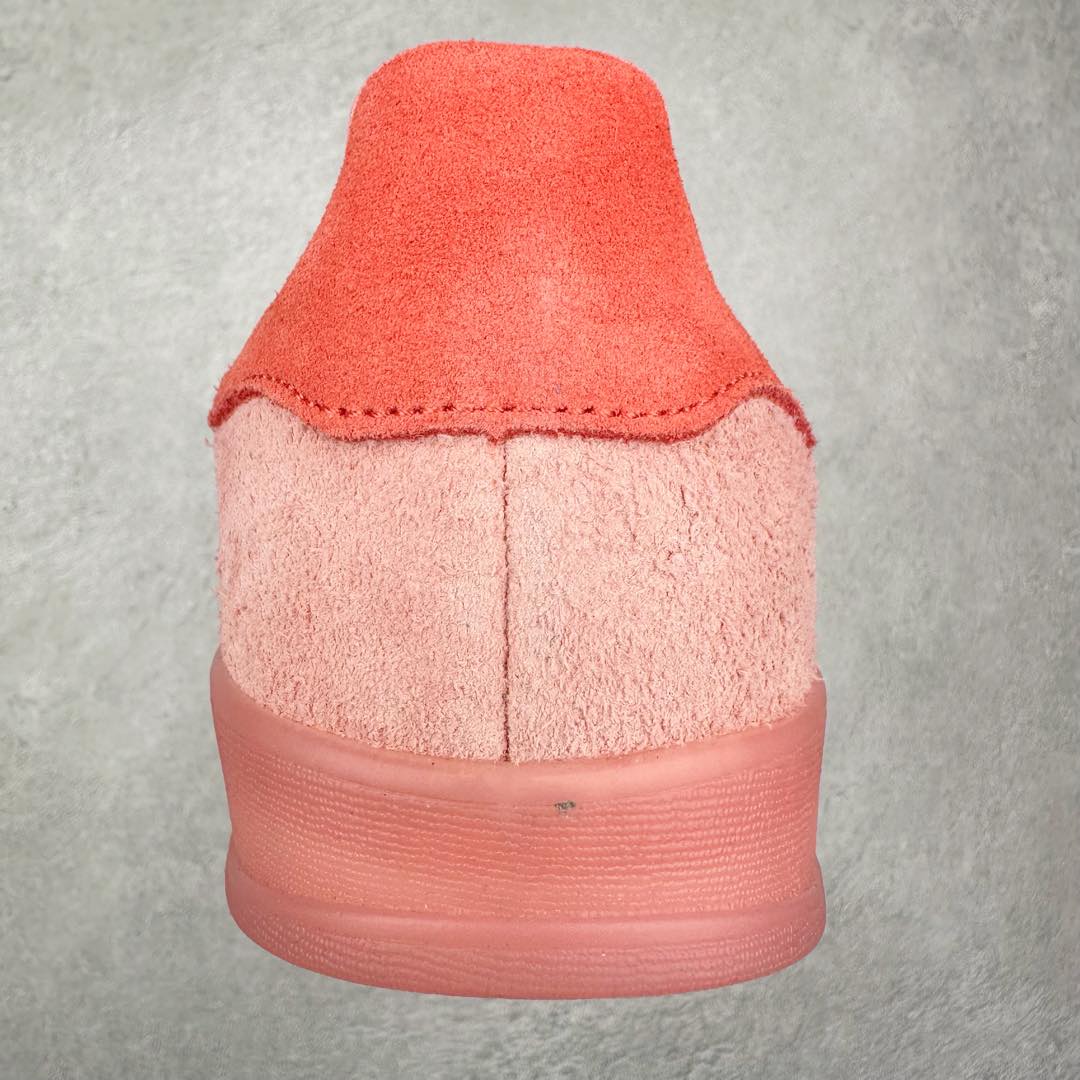 图片[8]-AD Gazelle Indoor Trainers 羚羊内训系列低帮复古百搭休闲运动德训风板鞋 90年代经典的复刻版！自60年代以足球训练鞋面世以来,Gazelle就以其经典设计席卷全球。1991年版本的复刻,再造经典Gazelle。采用皮革打造,搭配浊色细节,让这款经典更加简约。尺码：36 36⅔ 37⅓ 38 38⅔ 39⅓ 40 40⅔ 41⅓ 42 42⅔ 43⅓ 44 45-选品中心