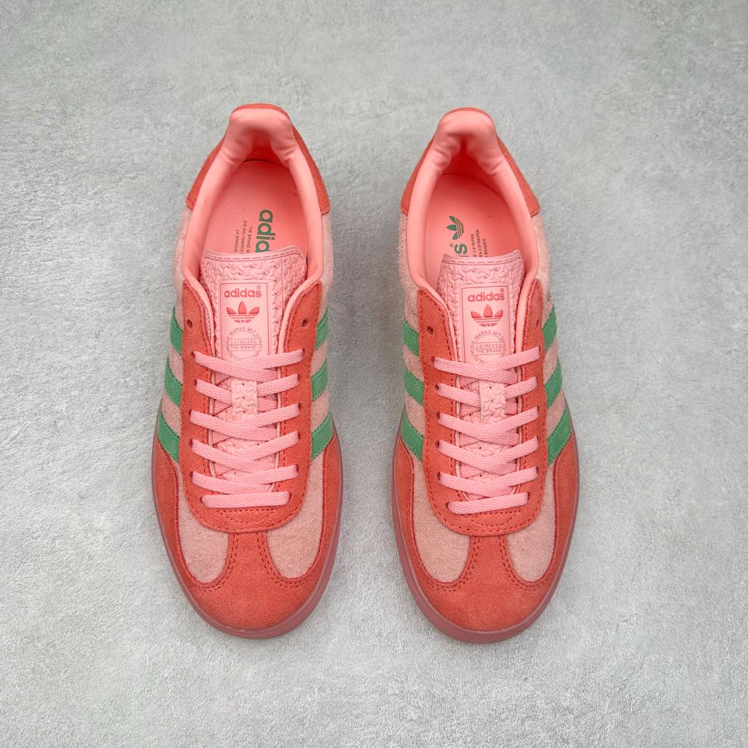 图片[2]-AD Gazelle Indoor Trainers 羚羊内训系列低帮复古百搭休闲运动德训风板鞋 90年代经典的复刻版！自60年代以足球训练鞋面世以来,Gazelle就以其经典设计席卷全球。1991年版本的复刻,再造经典Gazelle。采用皮革打造,搭配浊色细节,让这款经典更加简约。尺码：36 36⅔ 37⅓ 38 38⅔ 39⅓ 40 40⅔ 41⅓ 42 42⅔ 43⅓ 44 45-选品中心